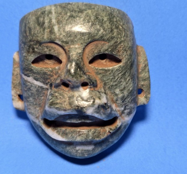PRE-COLUMBIAN OLMEC SERPENTINE JAGUAR TRANSFORMATION MASK PENDANT