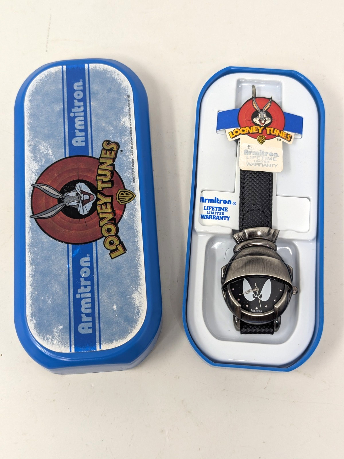 Marvin the Martian Armitron Analog Watch 1997 Looney Tunes Steel Case Tin NWT