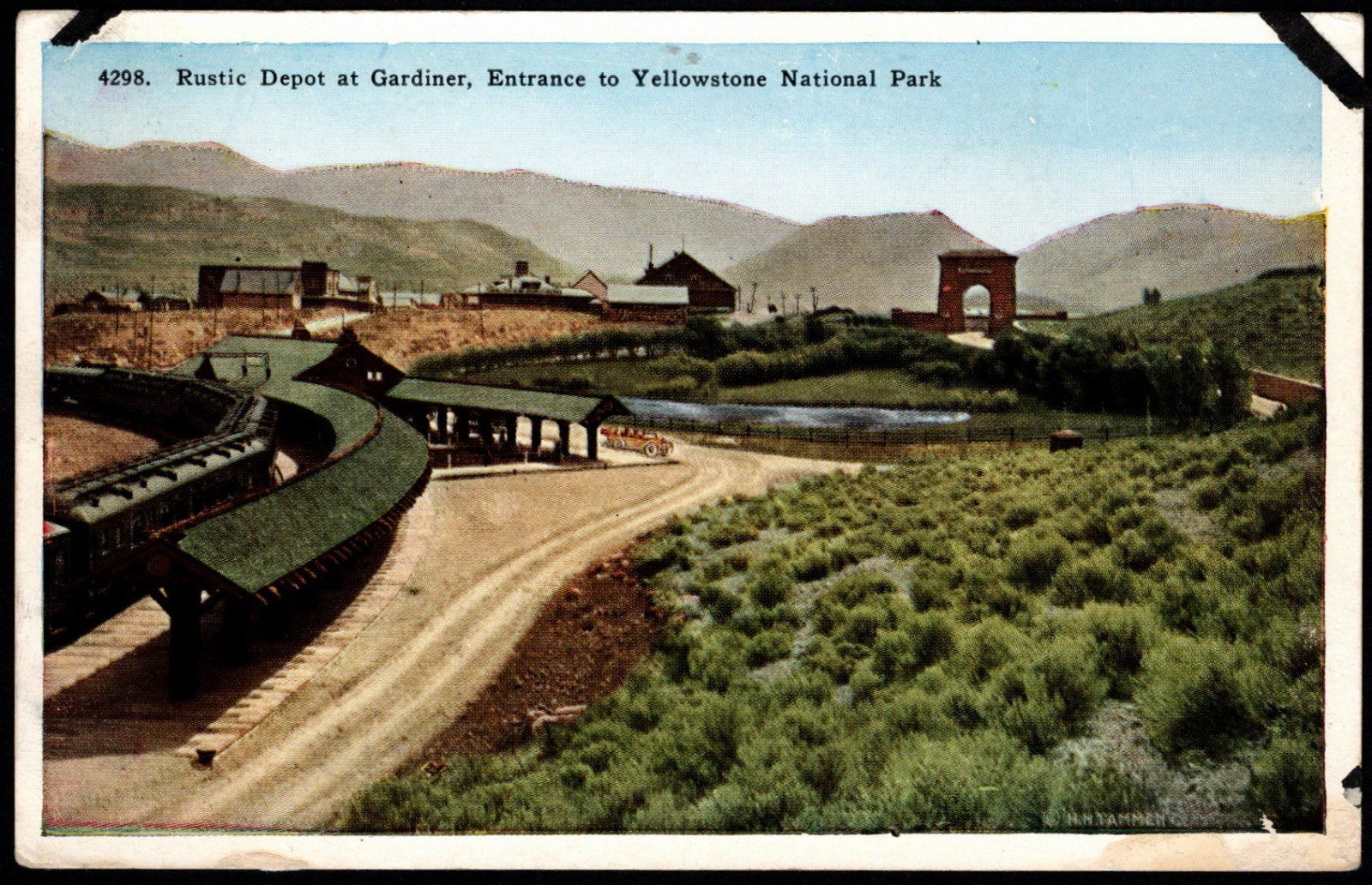 Postcard   Rustic Depot Yellowstone Entrance, Gardiner, MT  White Border