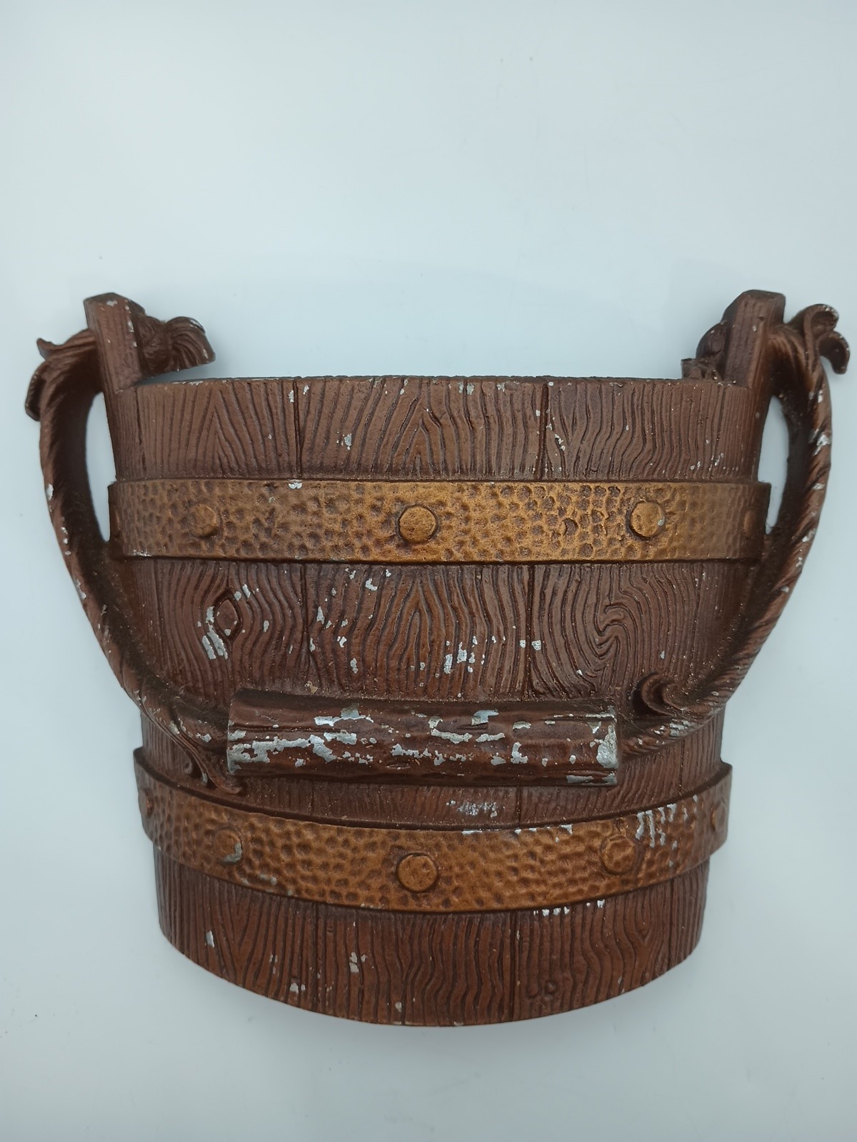Vintage HODA Sexton 1976 USA Wall Pocket Brown Cast Metal Farmhouse Bucket