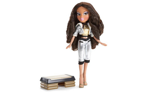 BRATZ Play Sportz Fashionably Fit Yasmin ()