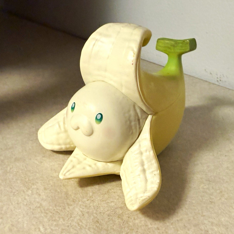 Decorative Peeling Banana Figurine w/ Face & Tail, Plastic Yellow White Green