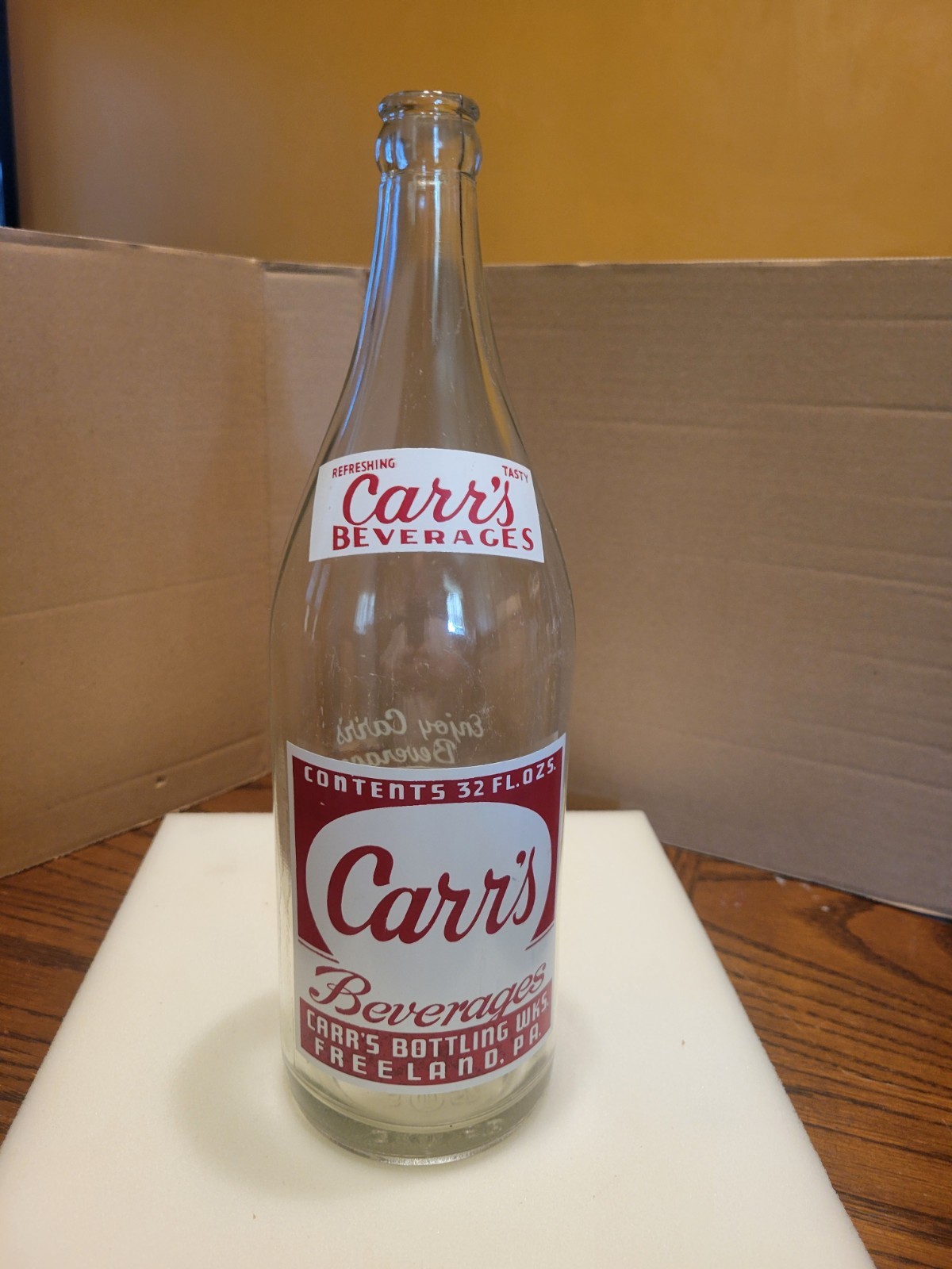 VINTAGE CARR'S 32 FL.OZ. SODA BOTTLE FREELAND PA.