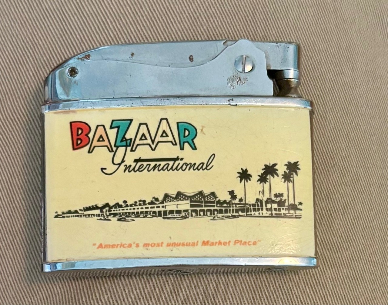 Vintage 1960 West Palm Beach Florida Bazaar International Souvenir Lighter