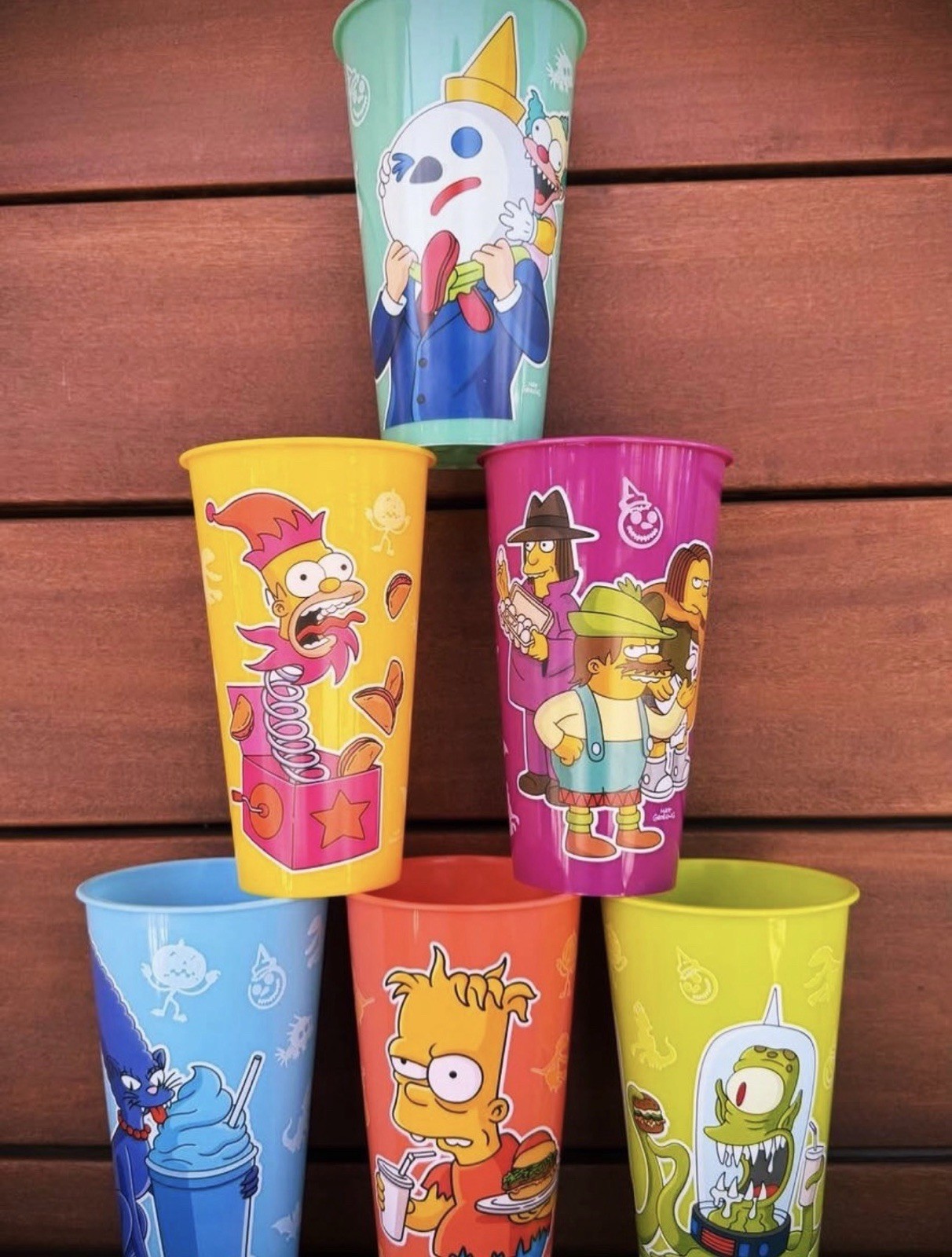 Jack in The Box Simpsons Collectable Glow In The Dark Cups 6pc FULL SET & Box