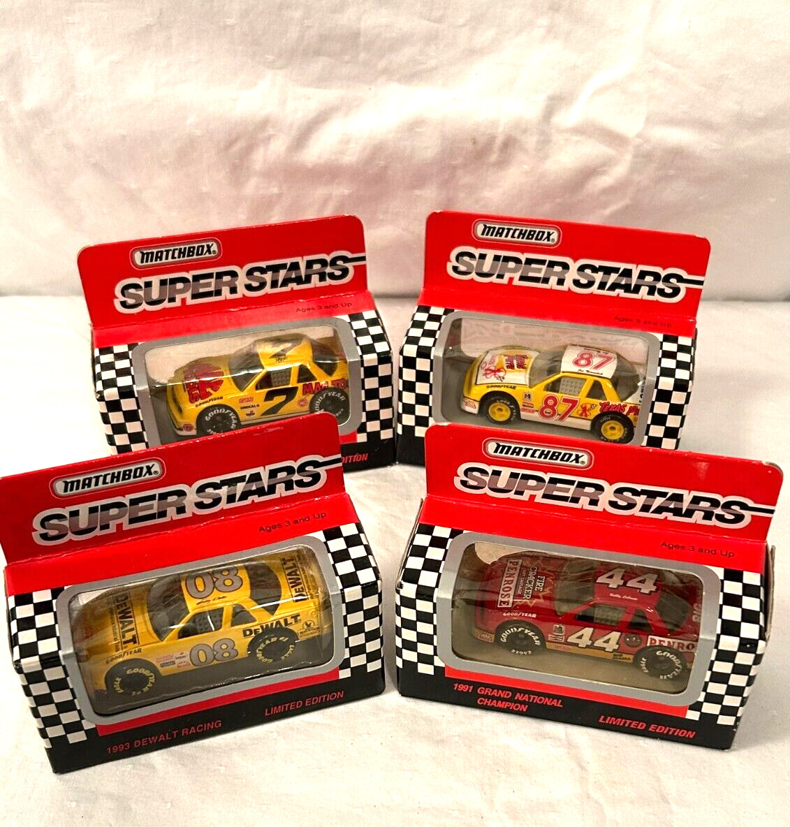 1/64 1993 MATCHBOX Nascar Diecast ( Set of 4 ) *NOS*  Good Condition