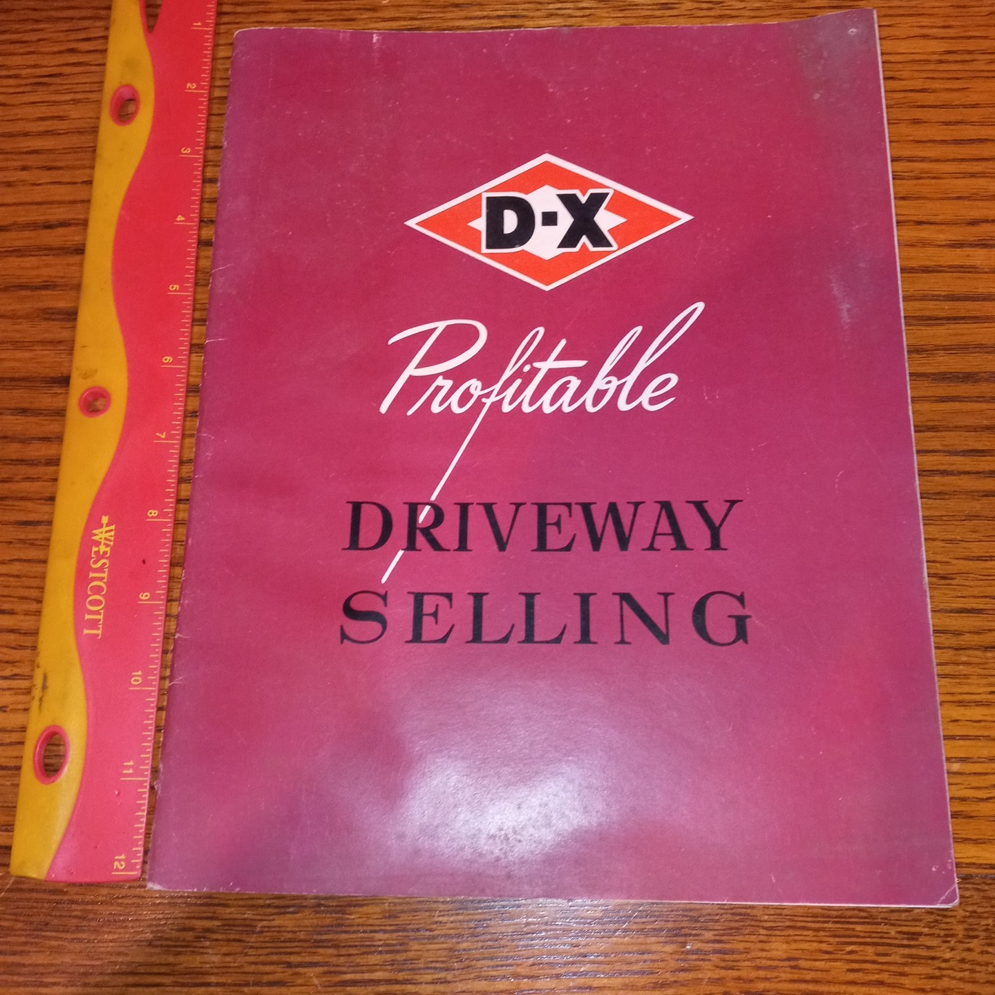 VINTAGE   1951 DX  GAS  SERVICE Station ATTENDENT   PROMO  LITERATURE