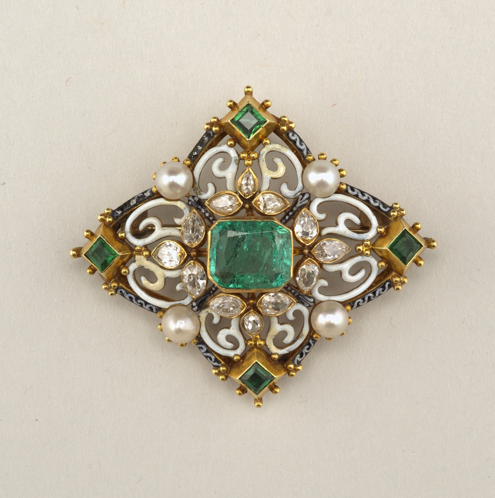 Carlo Giuliano Brooch Vintage Emerald Pearl Diamond Jewelry Photo Reprint Wall A
