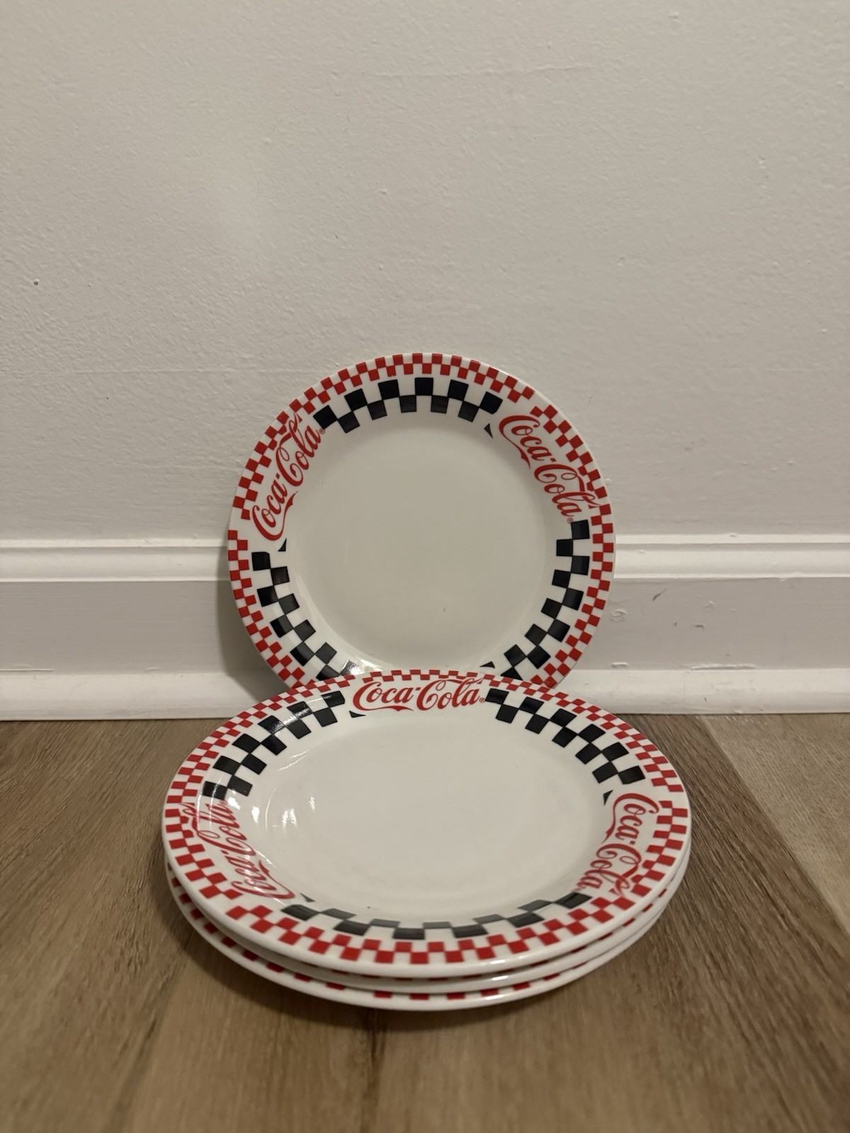 4 Coca Cola Gibson 7 3/4” Salad/Dessert Plates Racing Checkers vintage 1996 ￼