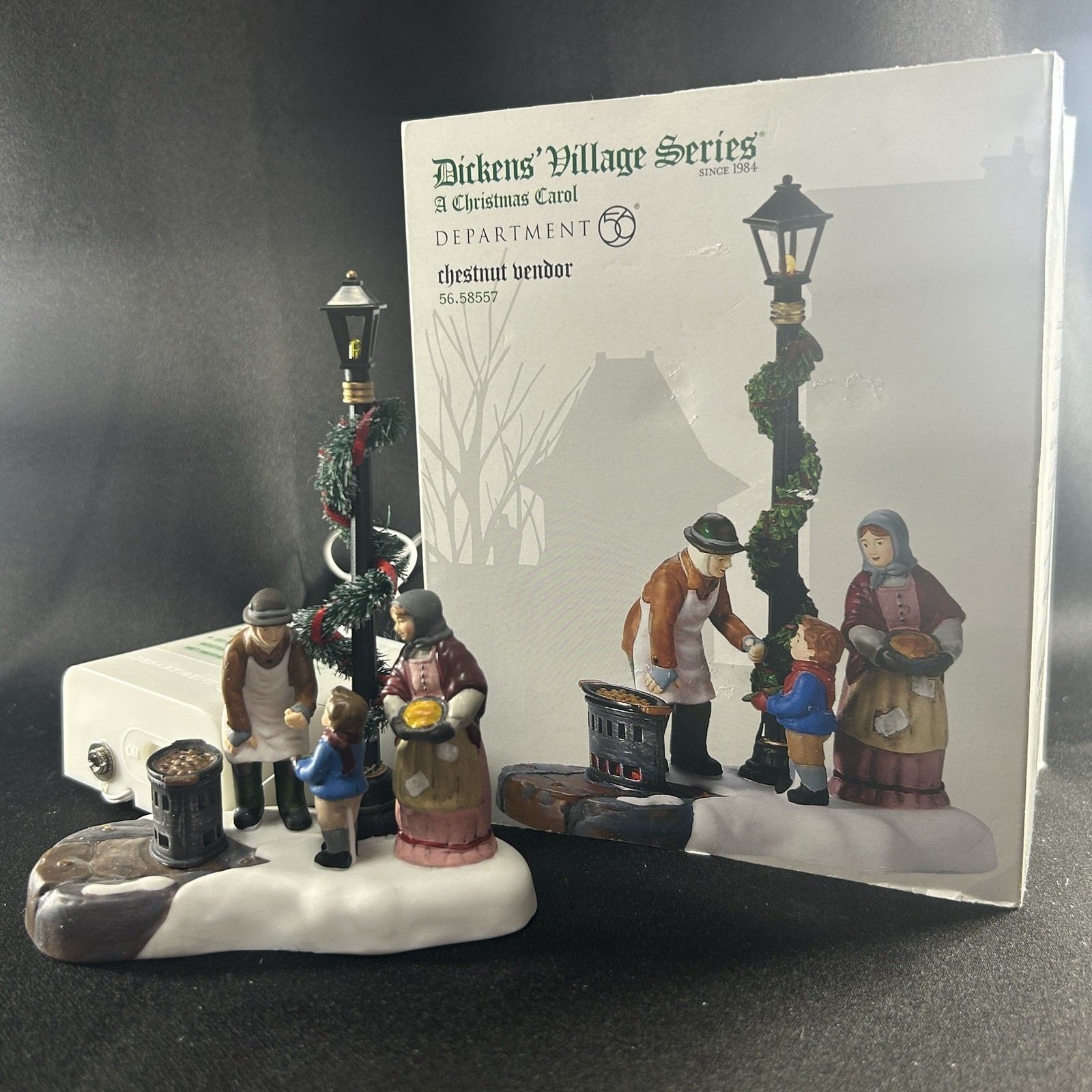 Vtg 2002 DEPT 56 Dickens\' Village CHESTNUT VENDOR Lighted Figure & w/ Box 58557