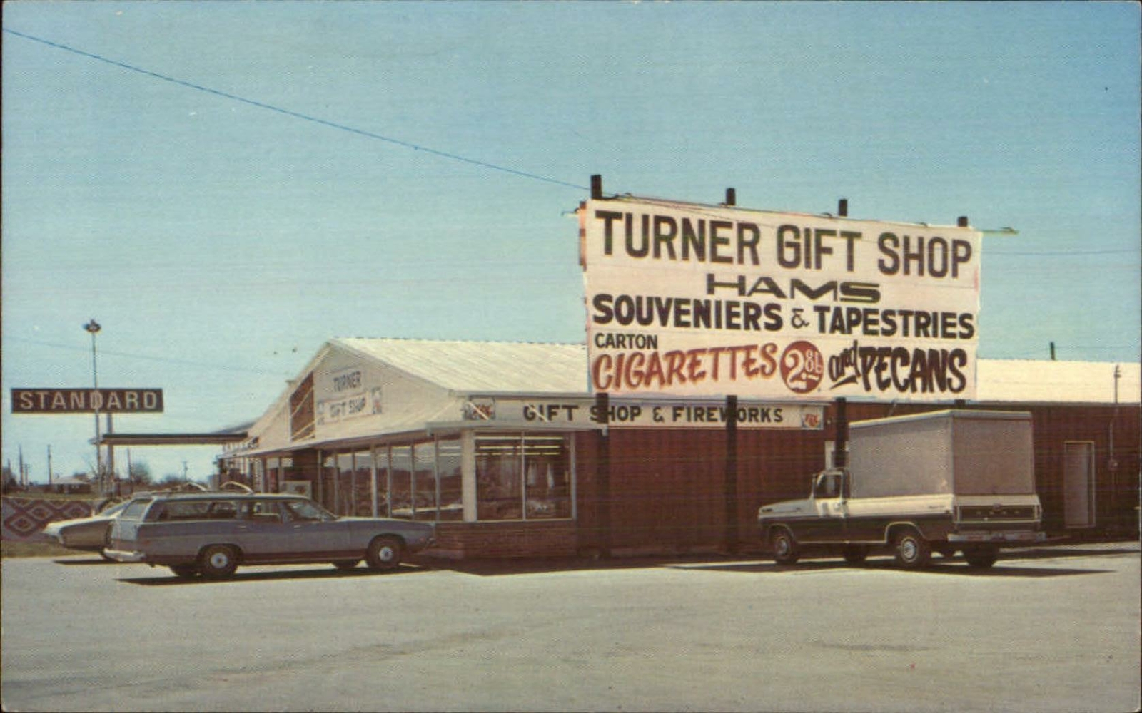 Franklin KY Turner\'s Gift Shop Cigarettes Pecans Car Truck c1970 Postcard