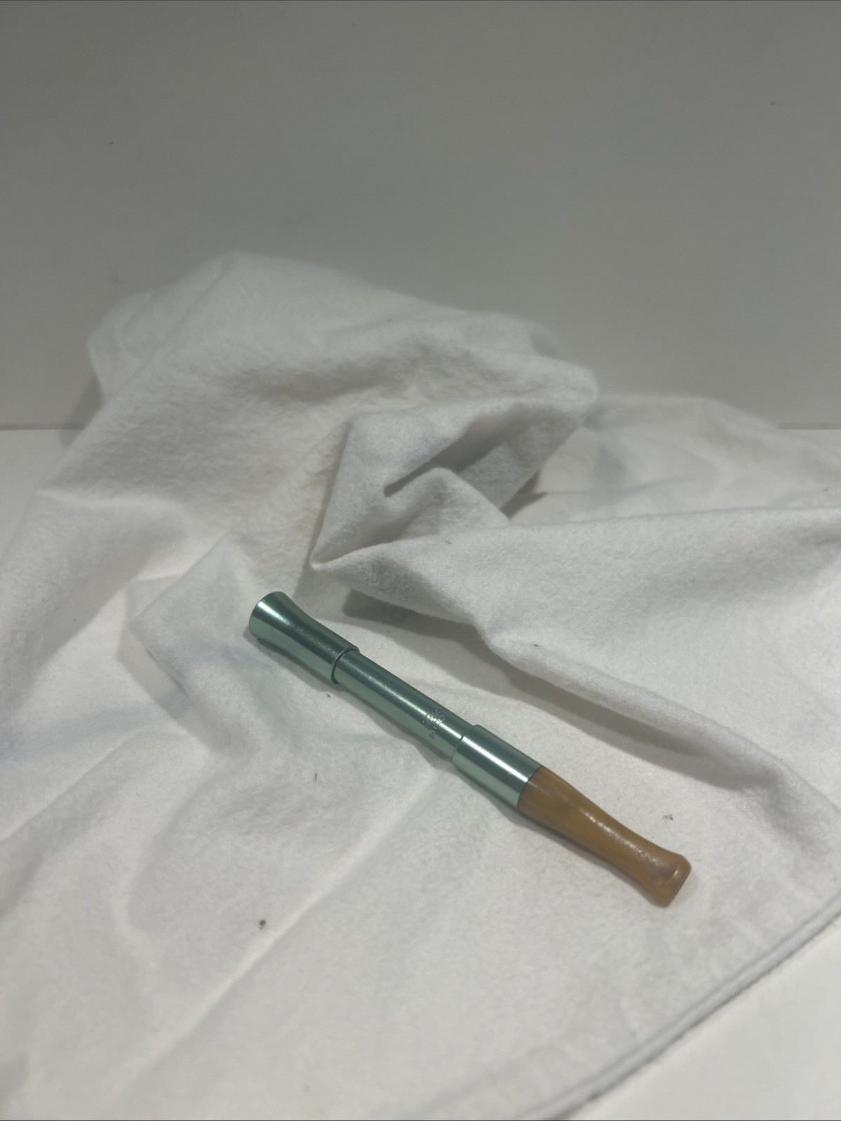 VTG  Mint Green  Aluminum & Bakelite Cigarette Holder Ejector Retro