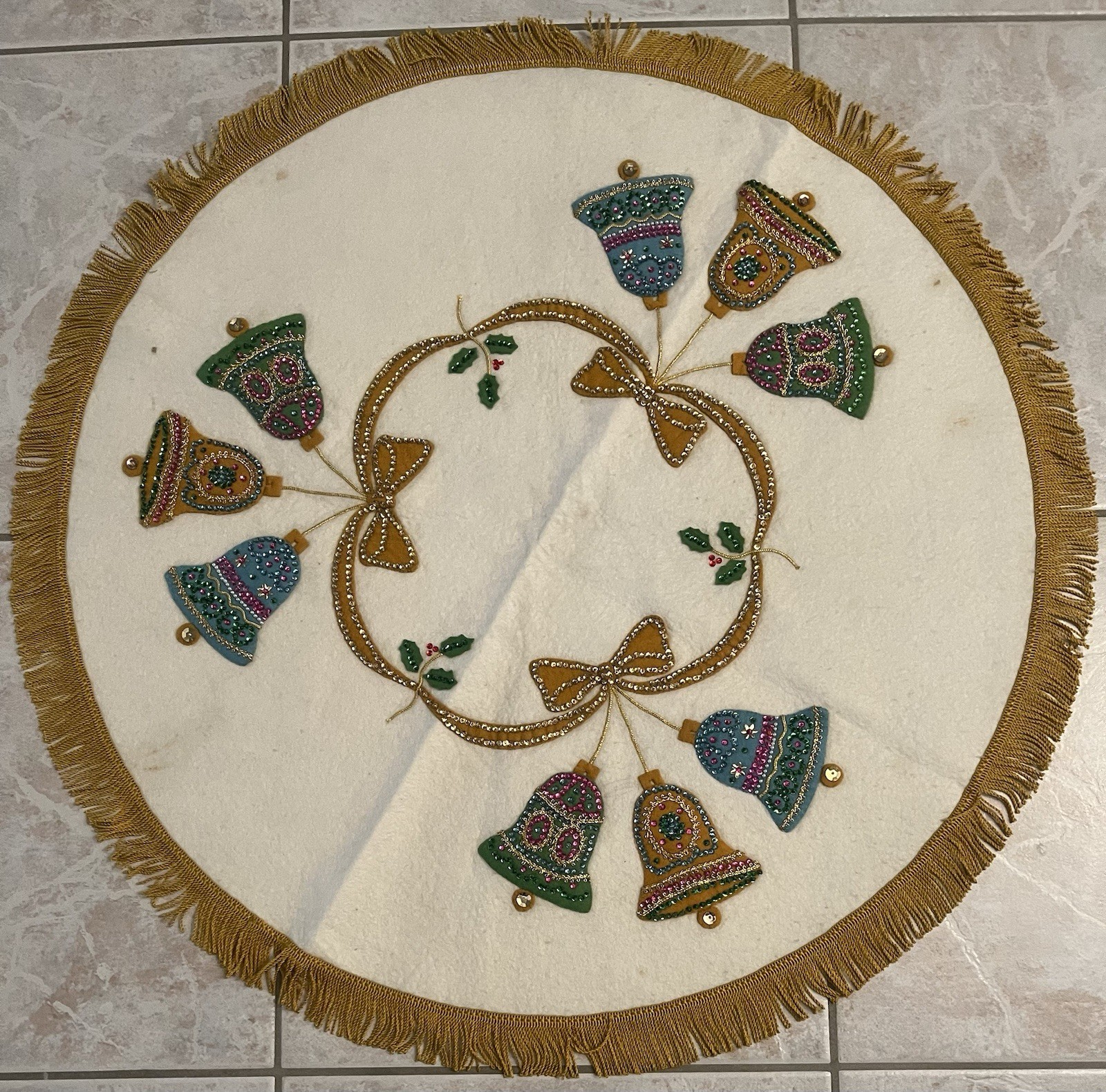 Vtg. Rare Bucilla Felt&Sequin “Christmas Bells” Tree Skirt/Table Topper UNCUT