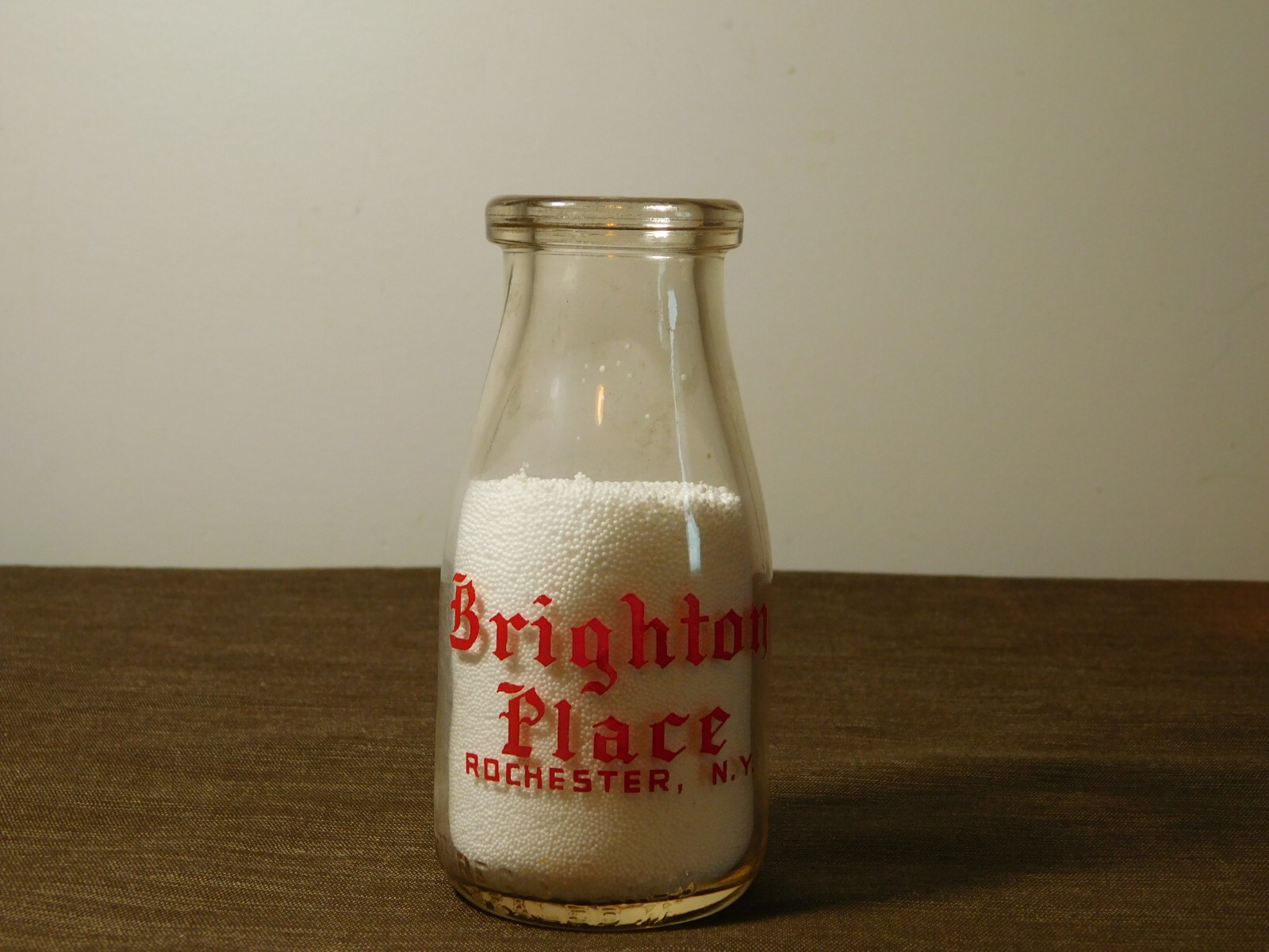 VINTAGE 1/2 HALF  PINT MILK BOTTLE  BRIGHTON PLACE ROCHESTER NY SEALTEST