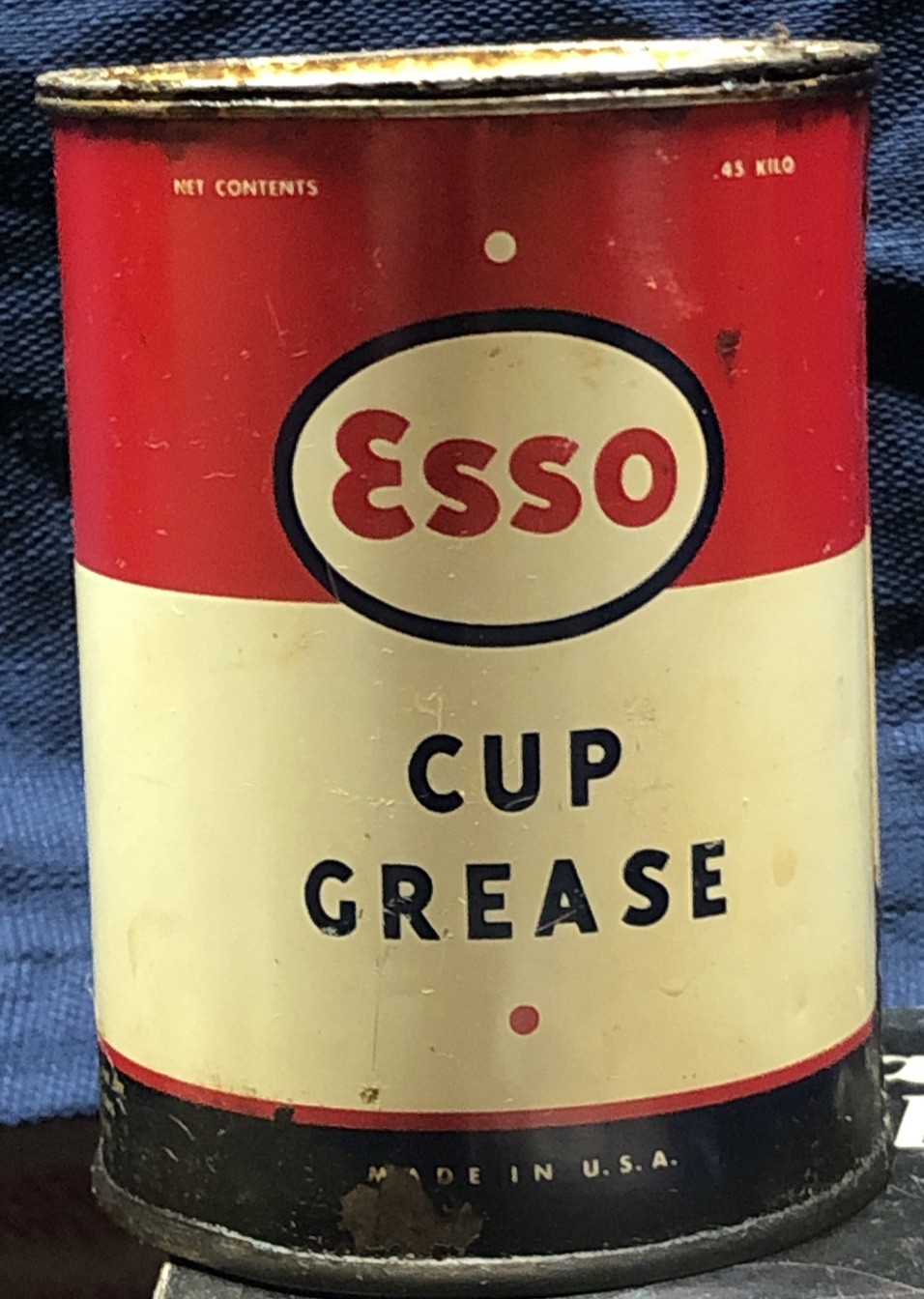 Collectible Vintage  Esso Chassis Grease Can 1 Pound Gas & Oil