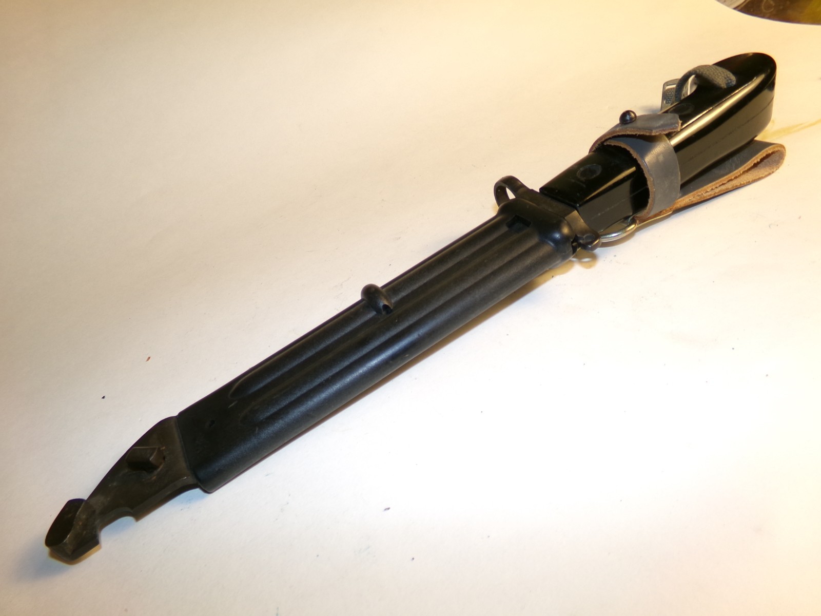 East German fighting knife bayonet and scabbard m1959