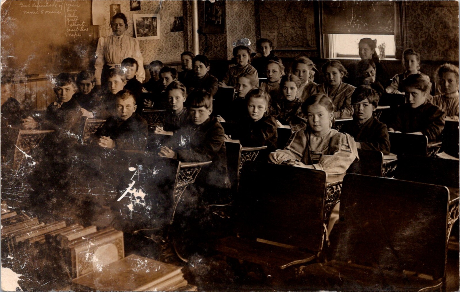 Brownsville Wisconsin c.1904-1918 School Classroom Students RPPC Postcard  26140
