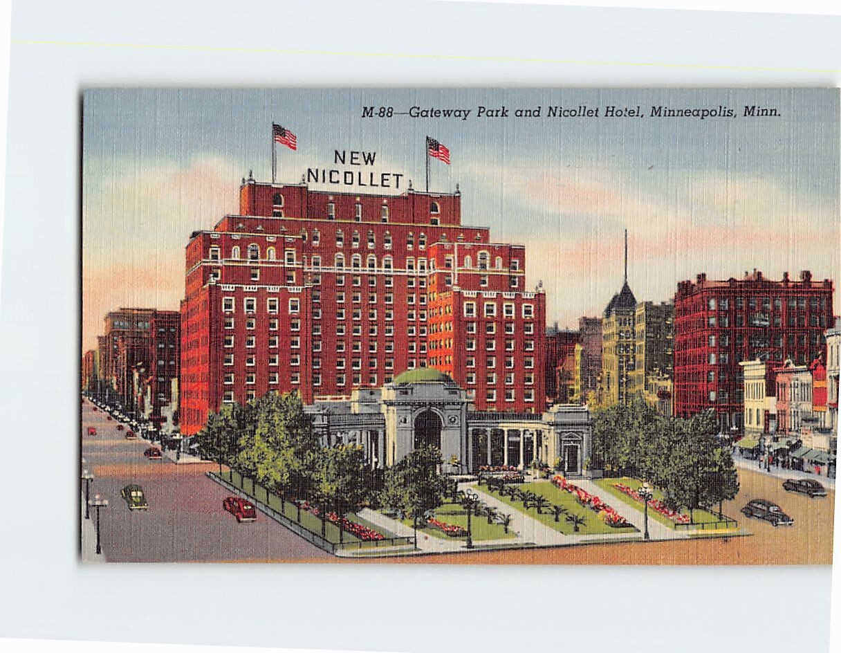 Postcard Gateway Park & Nicollet Hotel Minneapolis Minnesota USA