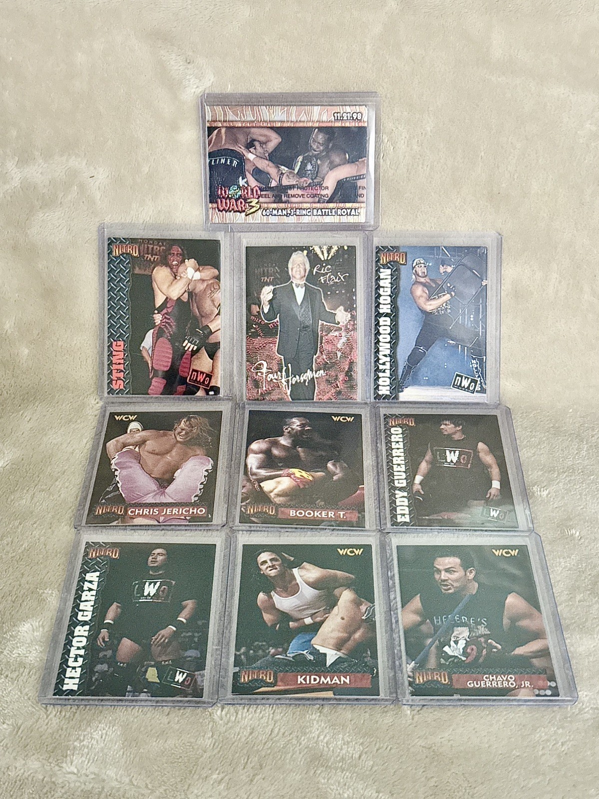 Wrestling WCW/NWO Nitro 1999 Topps 10 Card Lot, Eddie Guerrero Hulk Hogan Sting