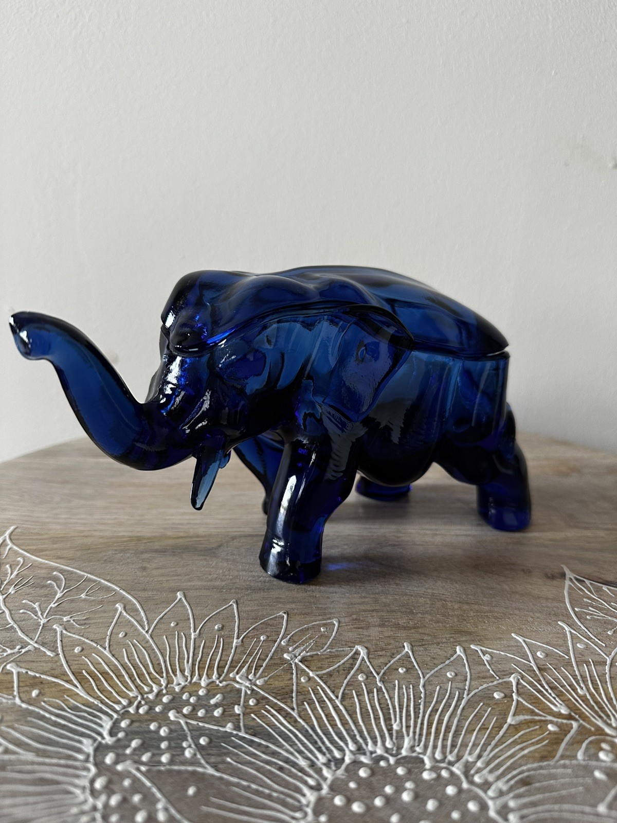 Vintage Cobalt Blue Indiana Glass Elephant Figurine Candy Trinket Dish W Lid 