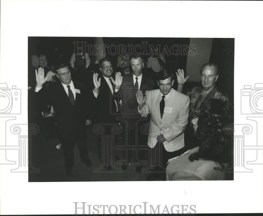 1995 Press Photo Officers of New Orleans East Economic Foundation Sworn In