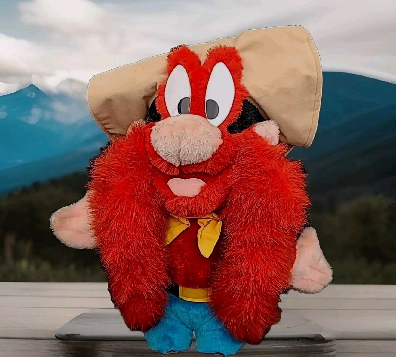 Vintage YOSEMITE SAM PLUSH FIGURE Big 20\