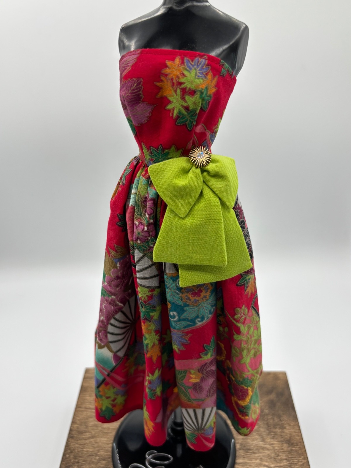 Vintage Gene Marshall Asian Style Red Doll Dress w/ Manaquin