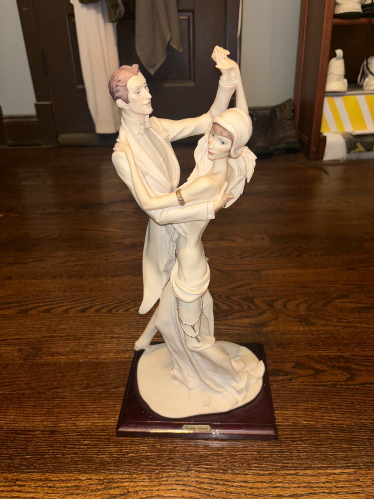 Giuseppe Armani “Dancing Couple”