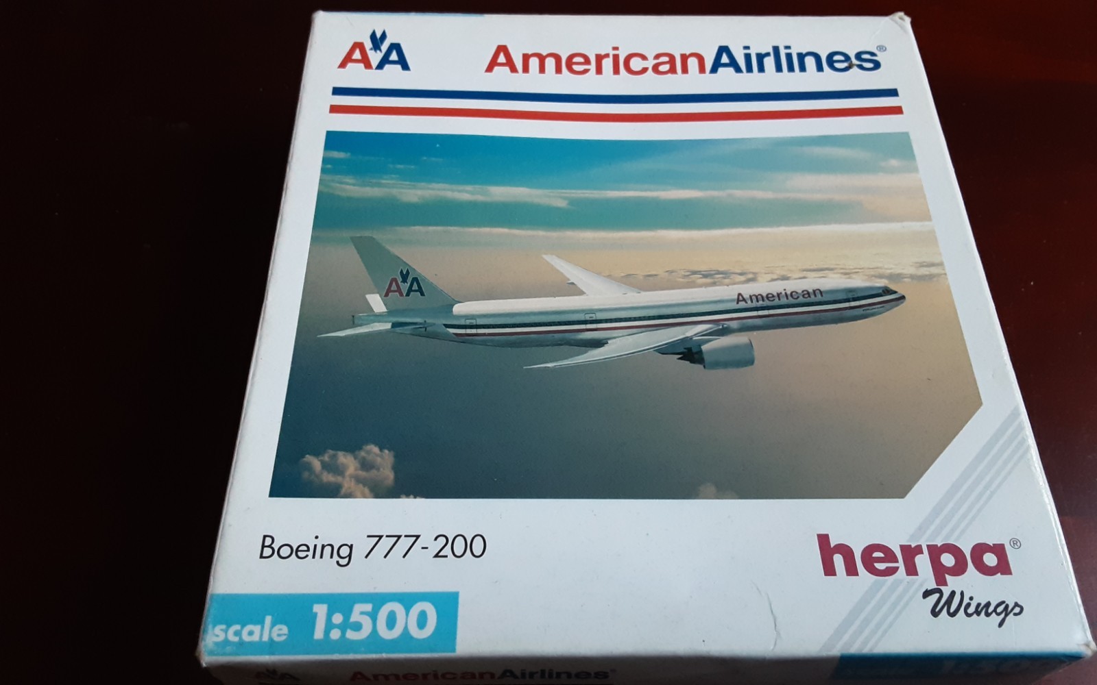 Herpa Wings 1:500 Scale BOEING 777-200 AMERICAN AIRLINES Diecast Model