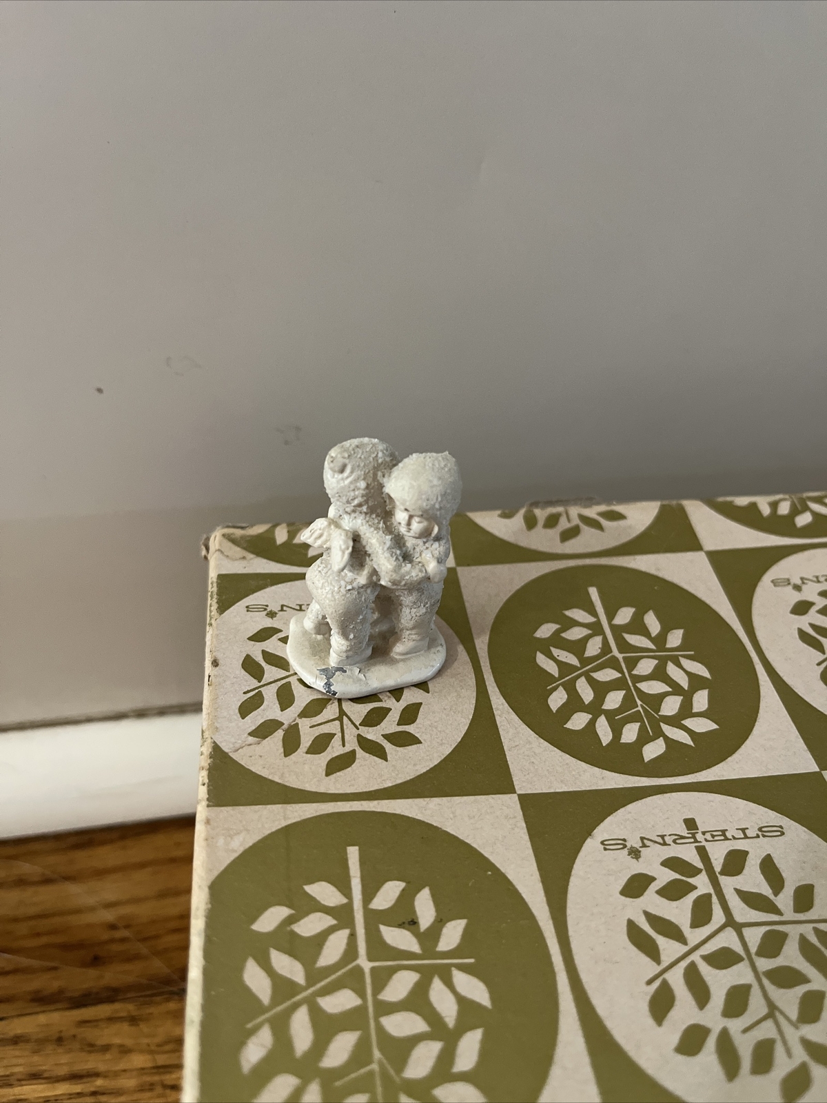 Dept 56 Vntg Mini Metal Snow Babies  1 3/4\