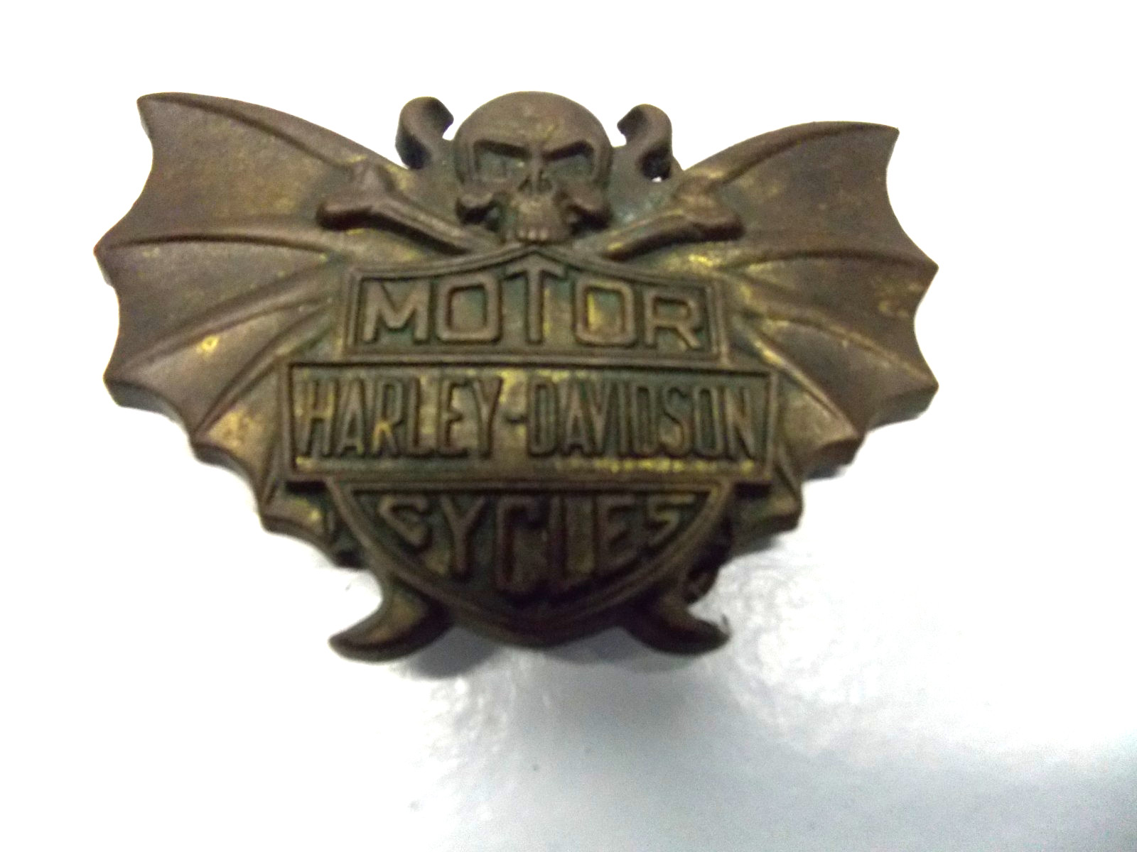 RARE 1981 HARLEY DAVIDSON MOTORCYCLES SKULL & CROSSBONES BRASS BELT BUCKLE *