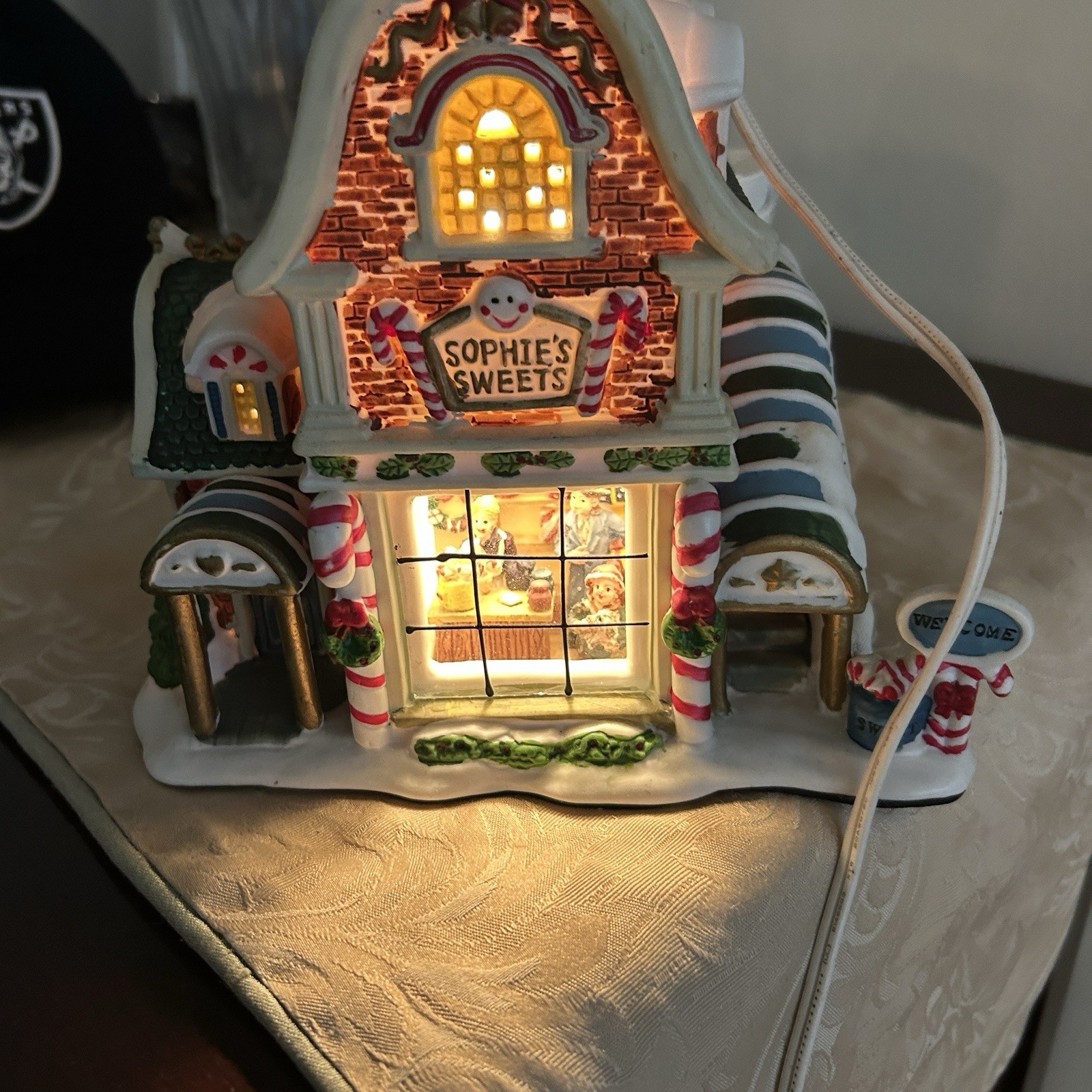 2003 Lemax Carole Towne Sophie’s Sweets Lighted Christmas Village House 2003 Lemax Carole Towne Sophie’s Sweets Lighted Christmas Village House