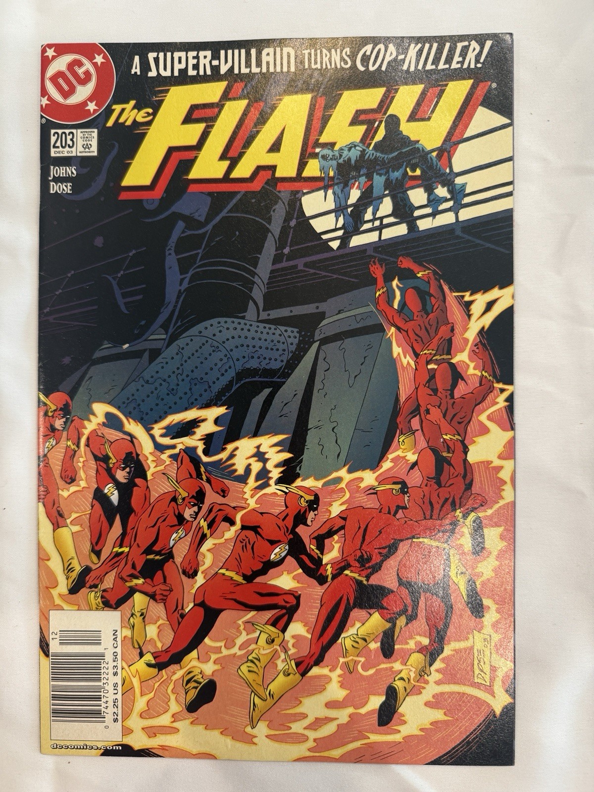 FLASH A SUPER VILLAIN TURNS COP KILLER #203 DC COMICS (Dec 2003)