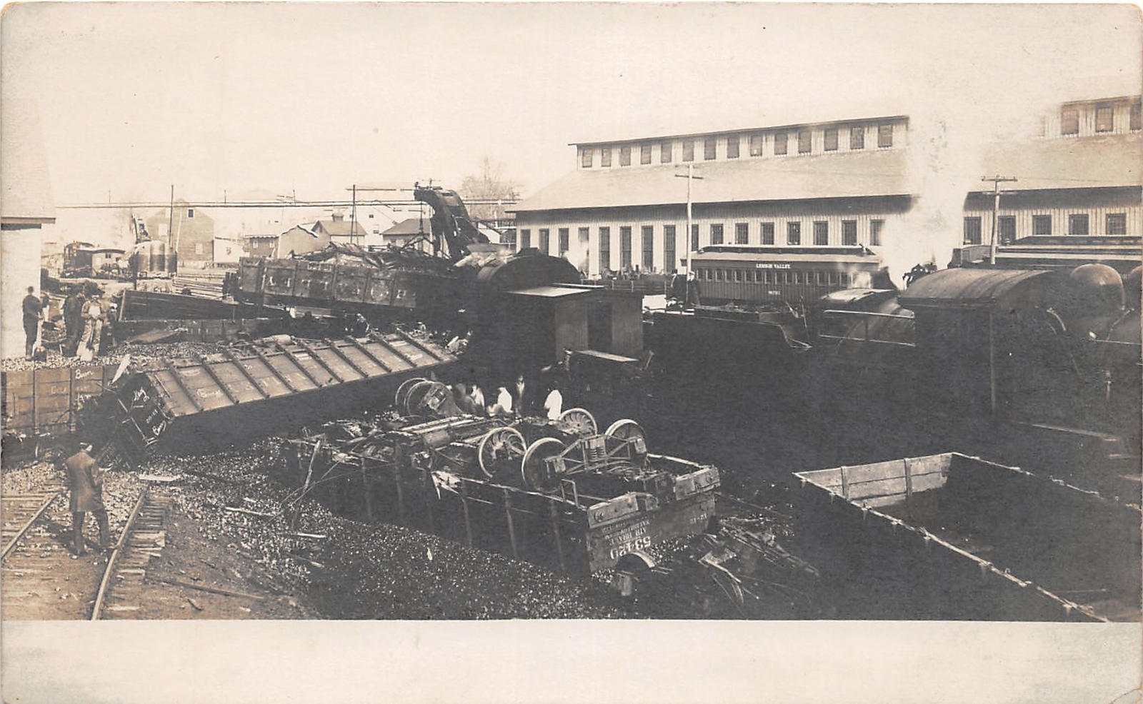 J29/ New York RPPC Postcard c1910 Lehigh Valley Railroad Wreck Disaster 122 J29/ New York RPPC Postcard c1910 Lehigh Valley Railroad Wreck Disaster 122