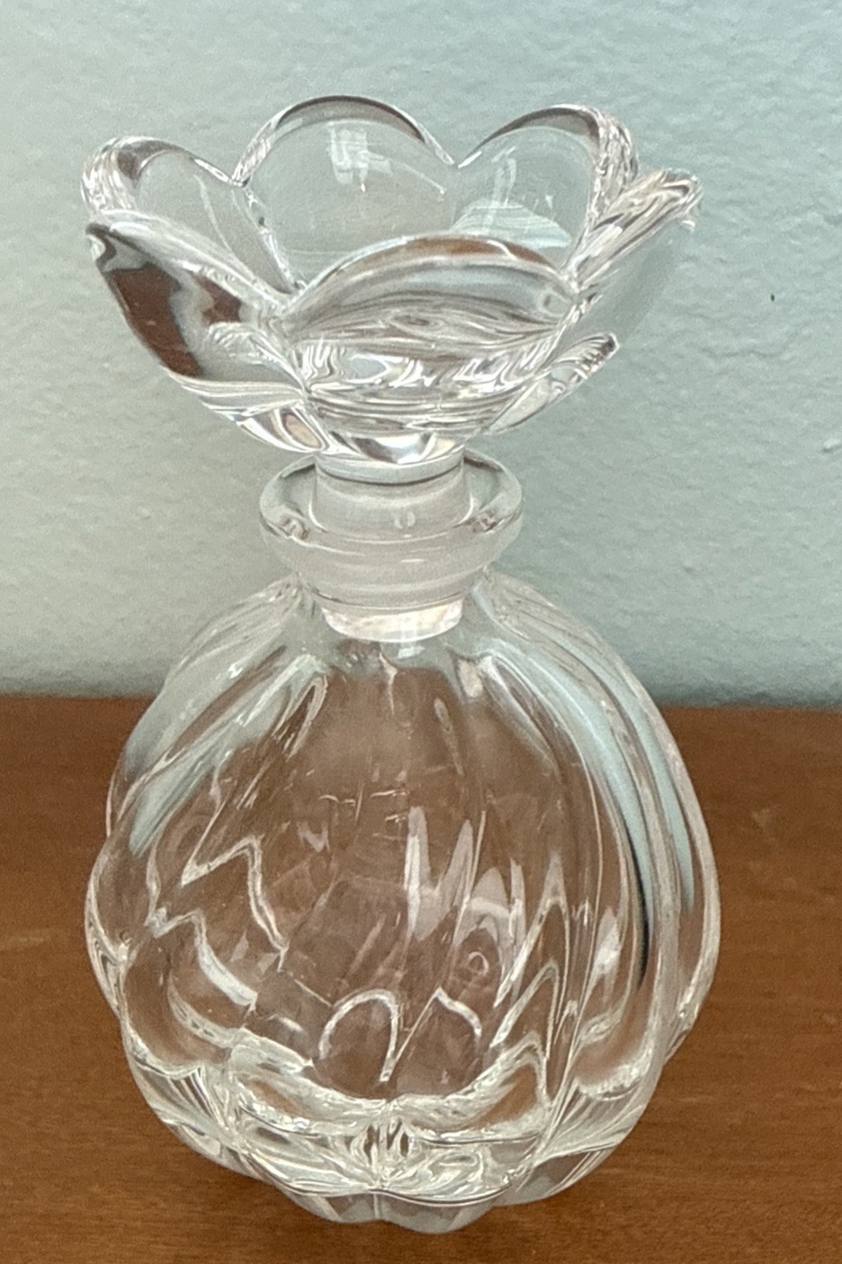 VTG RCR Royal Crystal Rock Venezia Glass w/Flower Shape Stopper Perfume Bottle