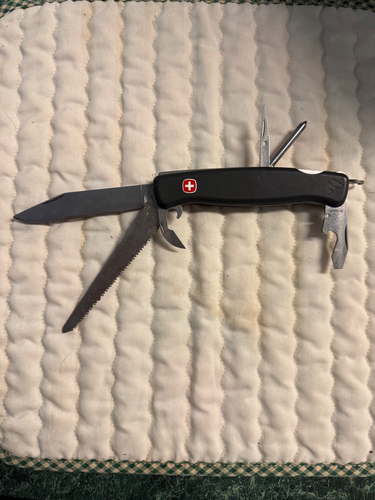 Swiss Army knife Wenger ranger mountaineer multi tool vintage Swiss Army knife Wenger ranger mountaineer multi tool vintage