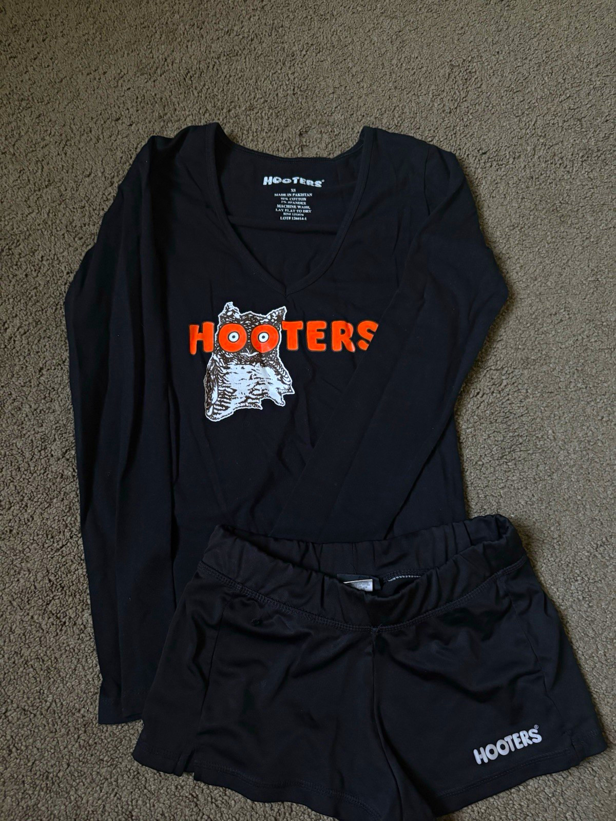 Hooters Black/Orange/White Long Sleeve Shirt & Shorts Set Restaurants Theme