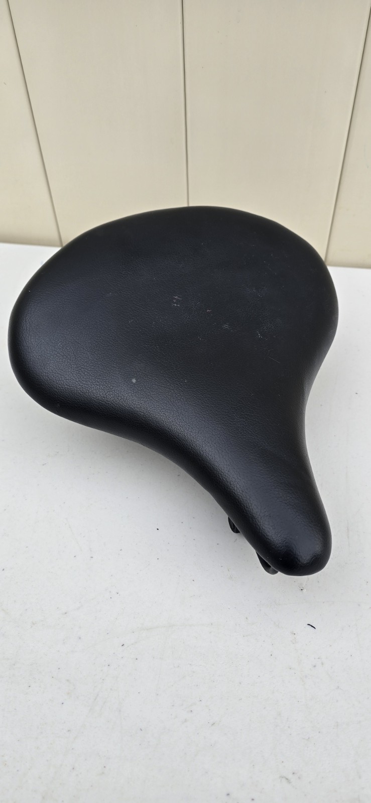 1951 Schwinn Panther/Hornet Seat 1951 Schwinn Panther/Hornet Seat