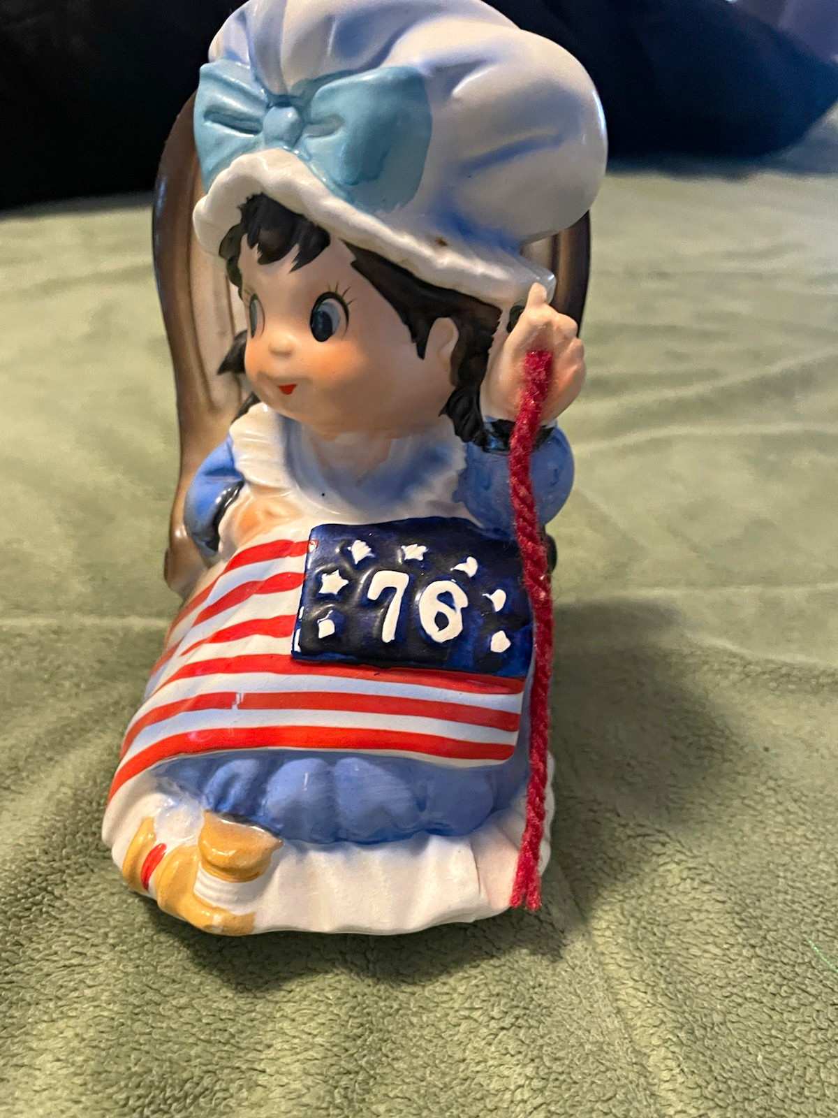 Vintage 1970s Patriotic Musical Ceramic Girl Figurine American Flag \'76.