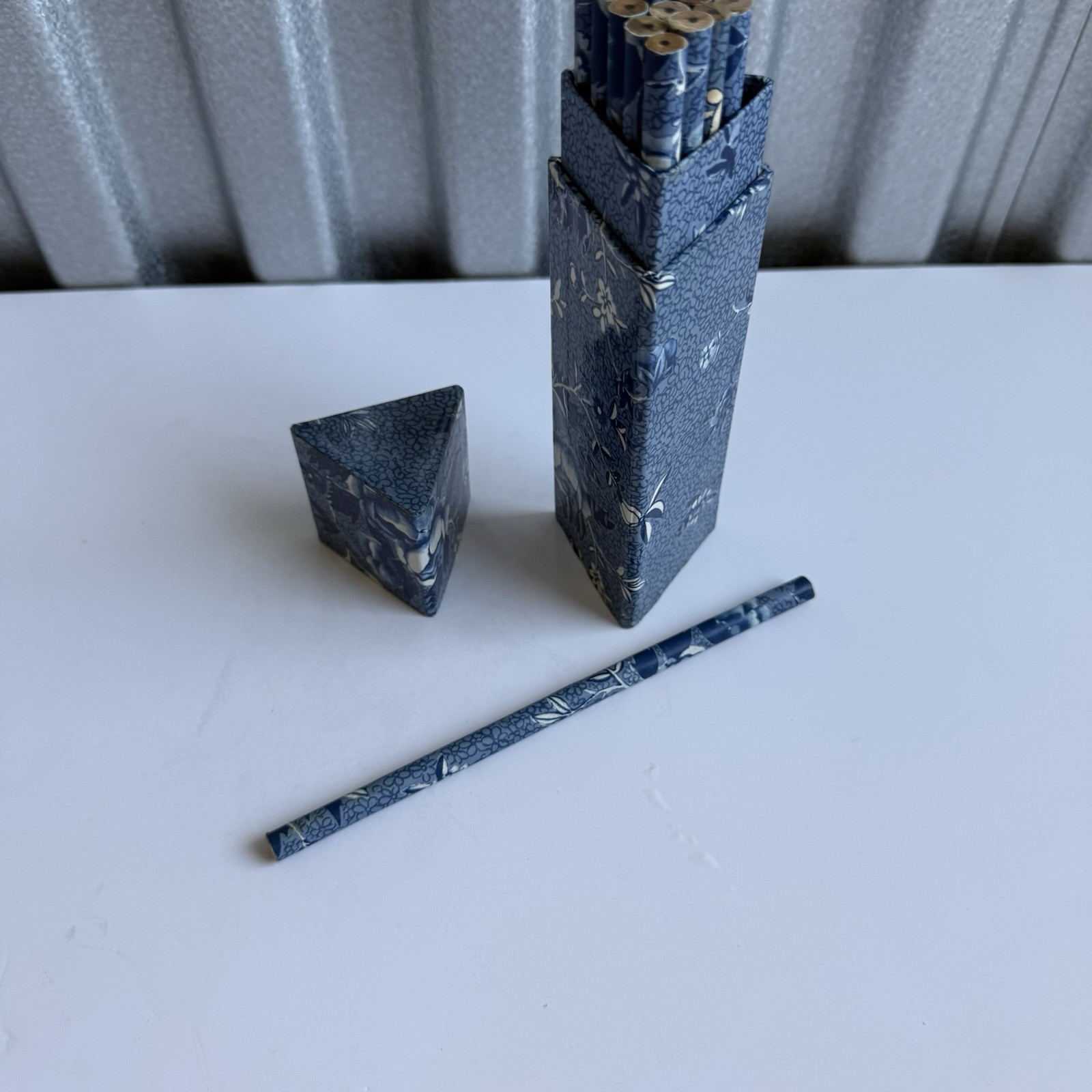 Vintage Two’s Company Set Of 15 Decorative Pencils Unused Blue White Floral Box