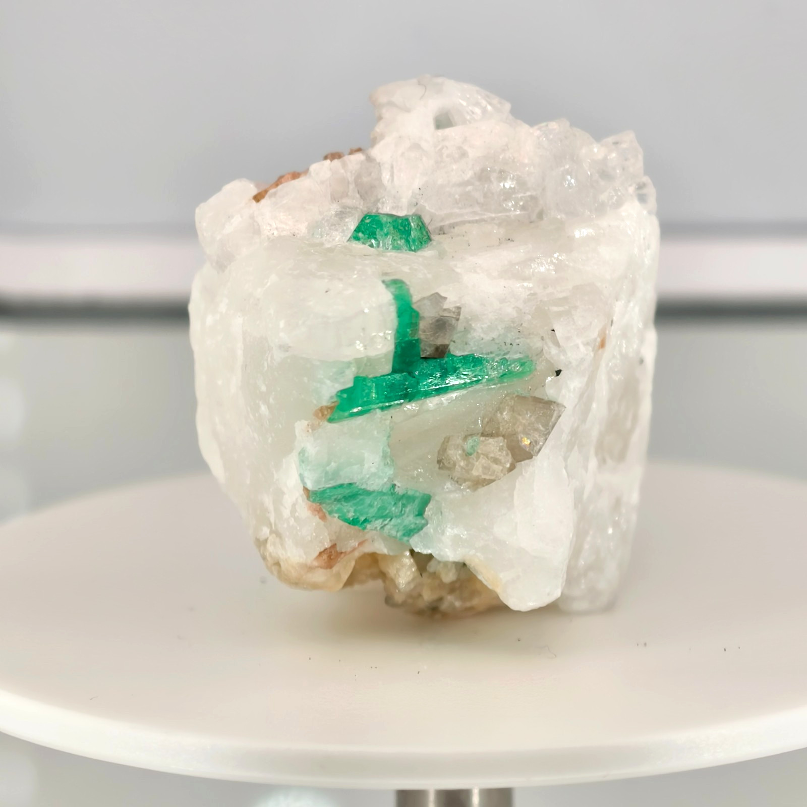 VERY CLEAR NATURAL EMERALD CRYSTAL ON MATRIX  FROM MUZO - COLOMBIA 17.2 grams
