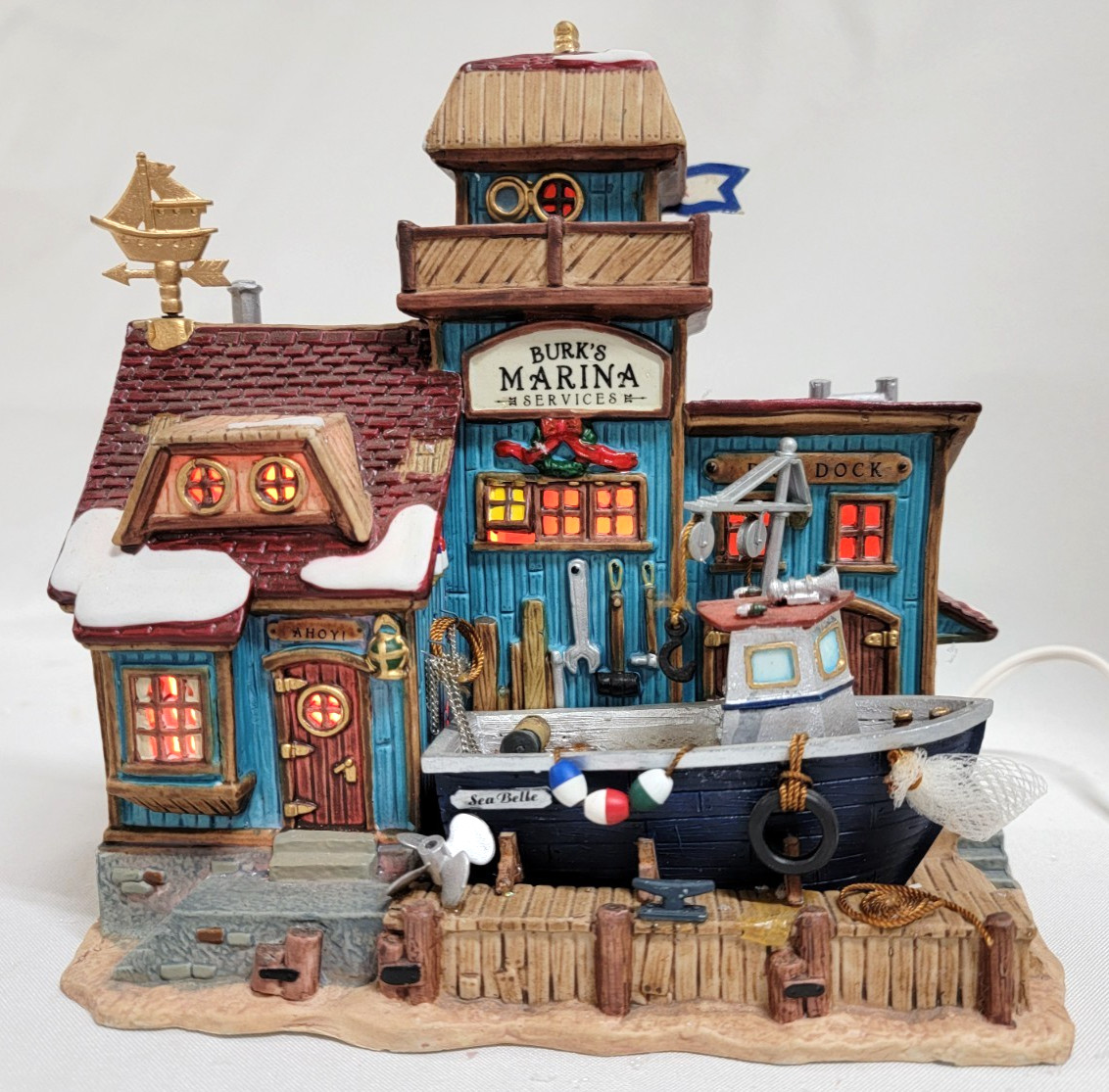 Lemax Holiday House Burk\'s Marina Lemax Holiday House Burk\'s Marina