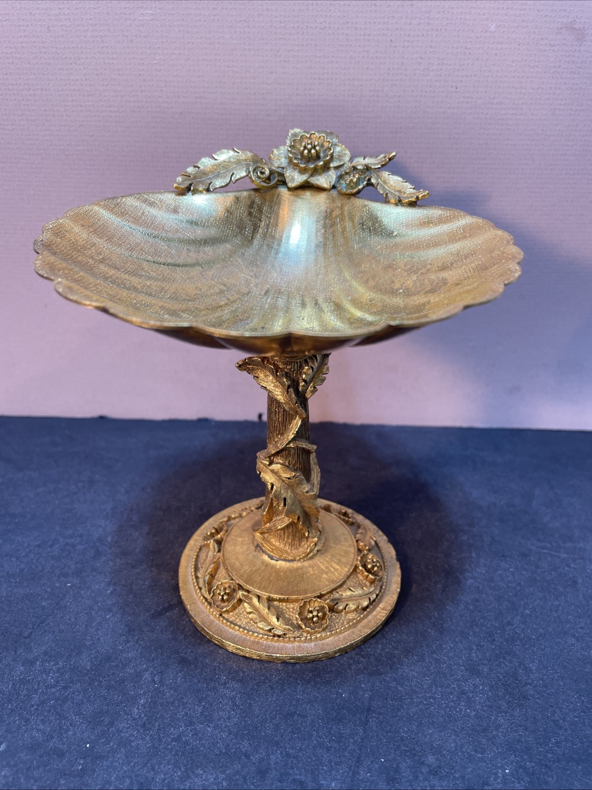 Vintage Matson 24 Kt Gold Plated Filigree Pedestal Soap Dish Hollywood Regency