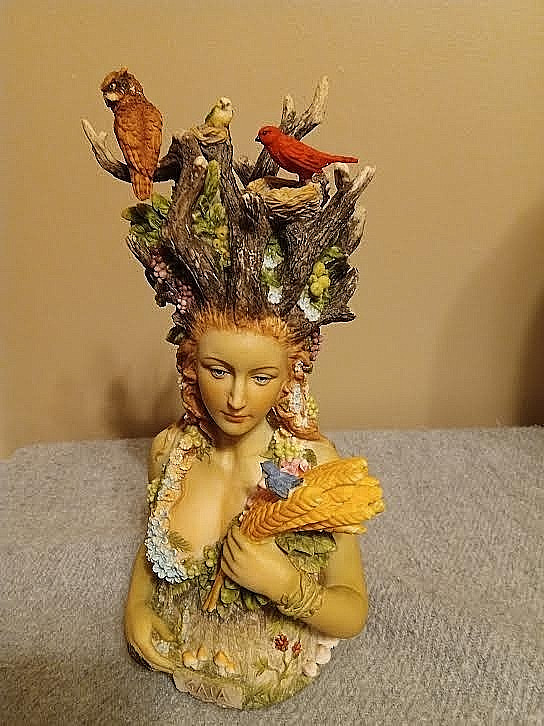 Veronese Gaia  Earth Goddess Mother Nature Bust figurine full color RARE