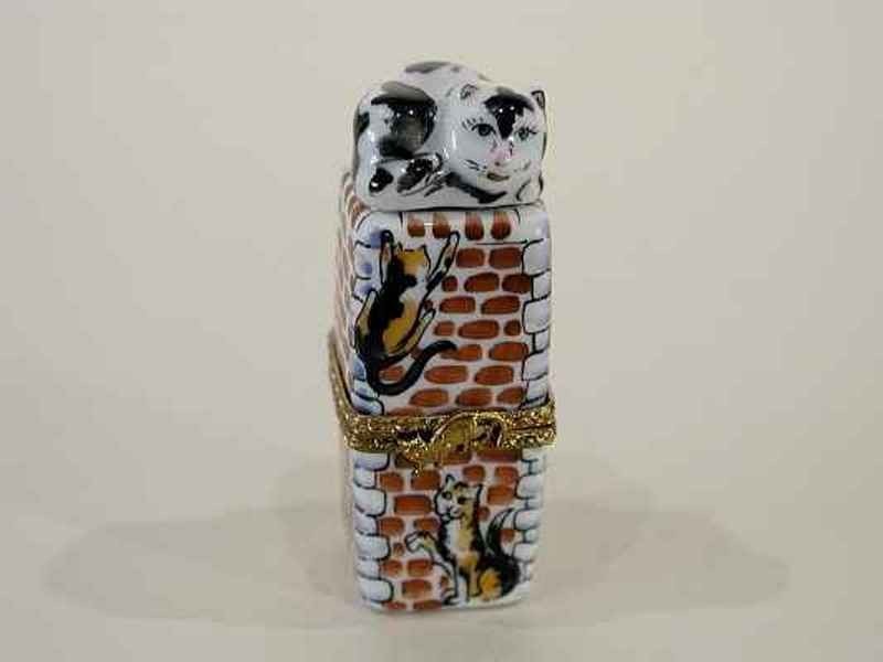LIMOGES France Trinket Box - Cats on a Brick Chimney
