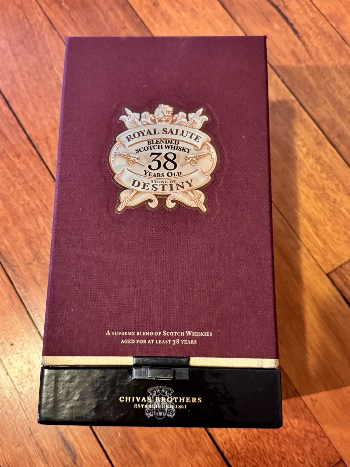 Royal Salute Rare 38 Year Stone of Destiny Empty Presentation Box Case 500ml