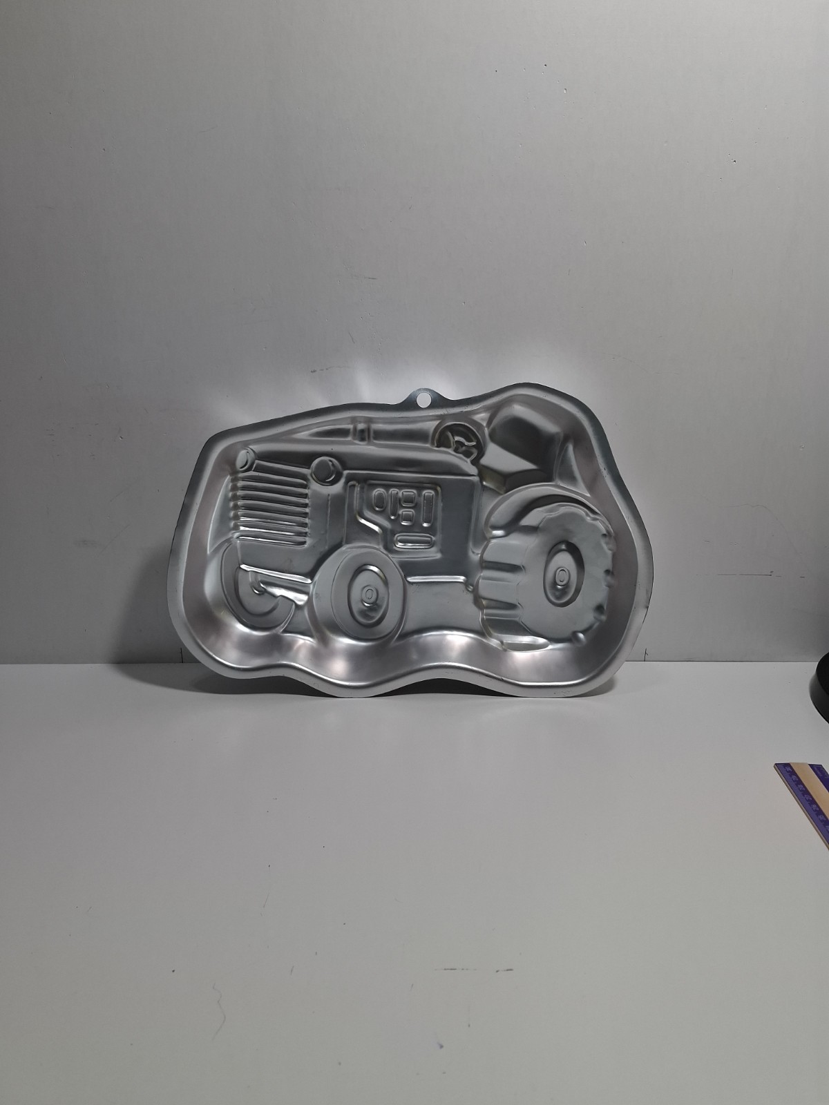Wilton 2002 Farm Tractor Cake Pan #2105-2063 Collectible