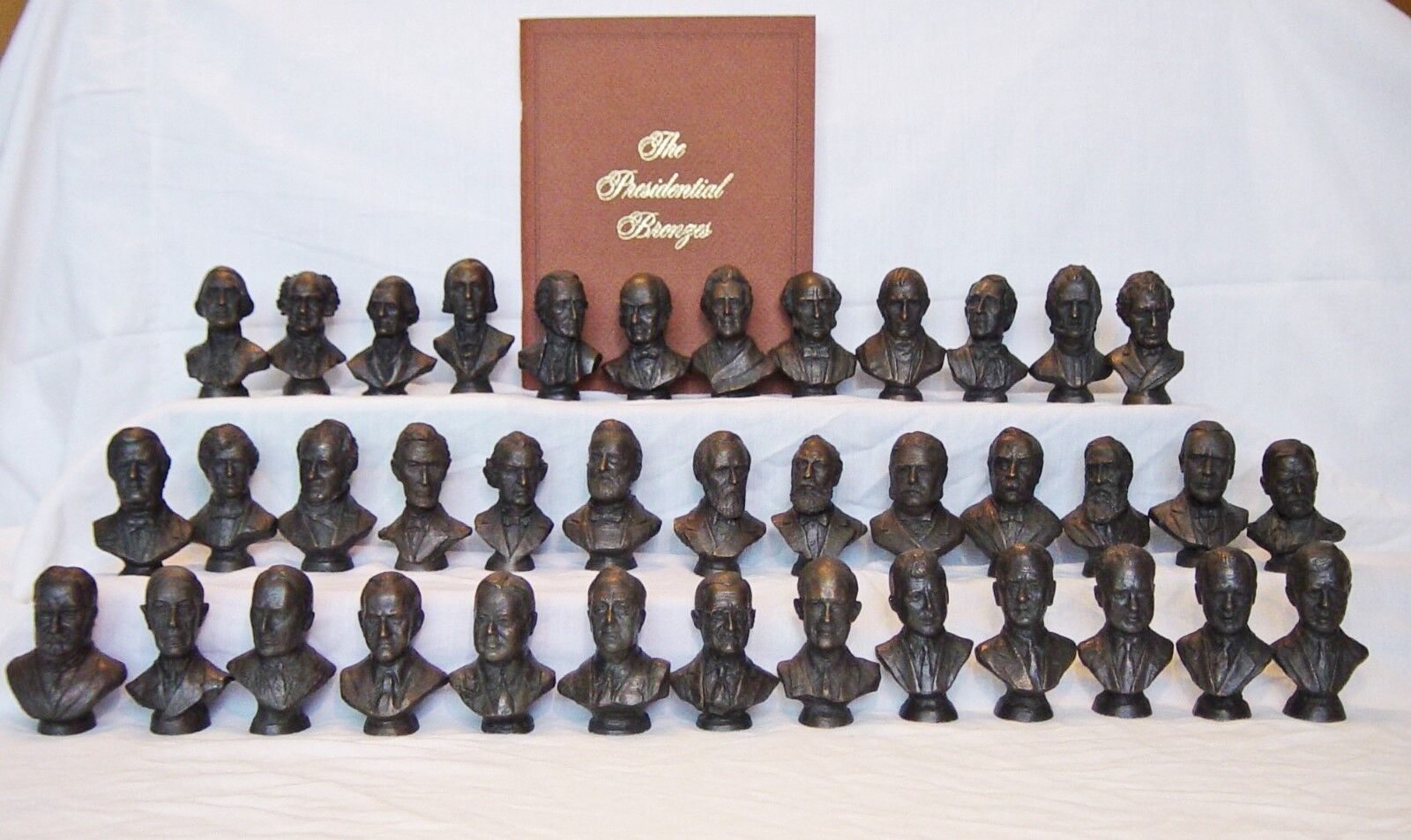 “PRESIDENTIAL BRONZES” 1977 Franklin Mint Complete set of 38 Solid Bronze Busts
