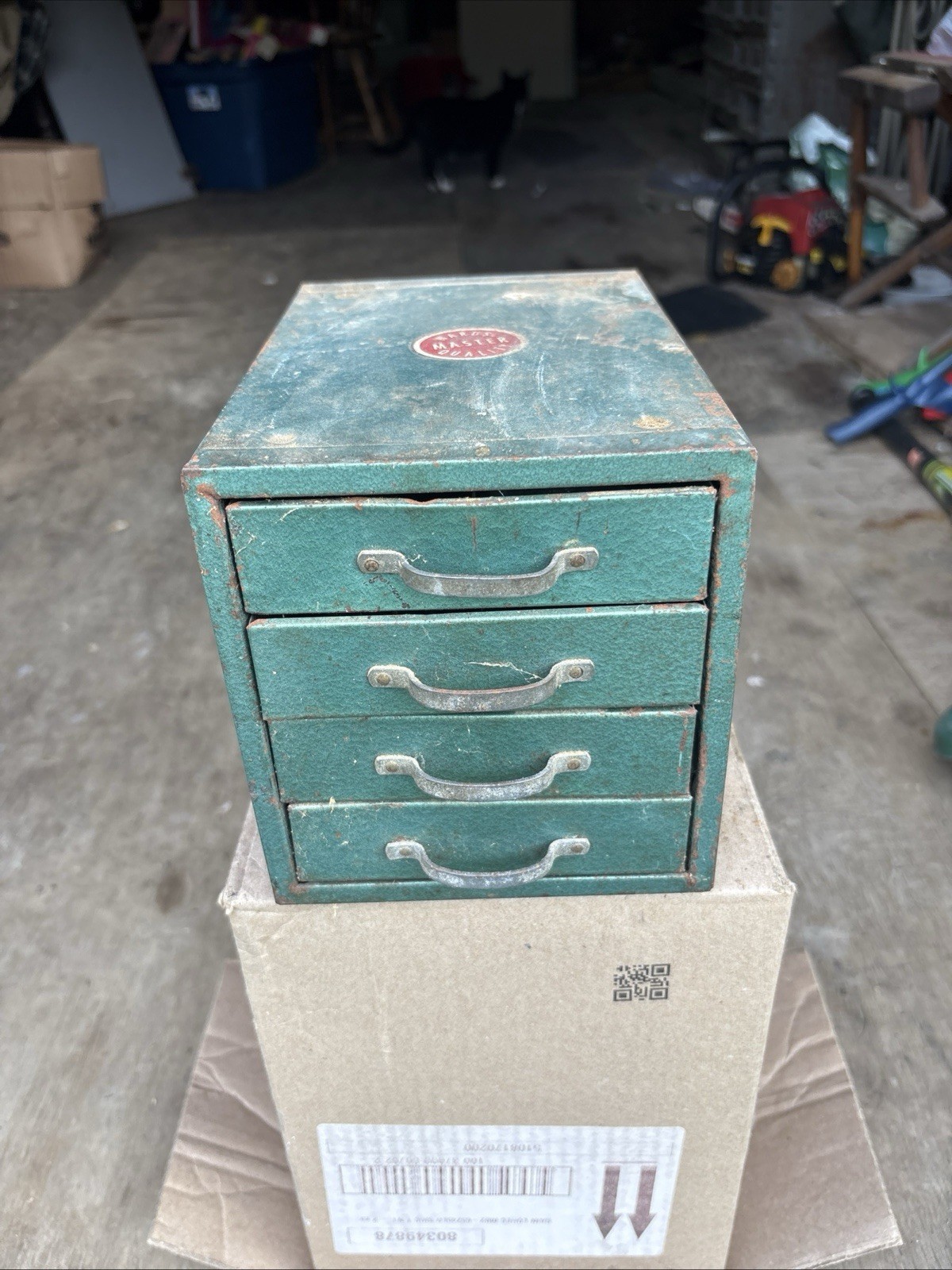 Vintage WARDS MASTER QUALITY Metal 4 Drawer Small Parts Cabinet – Green Awesome Vintage WARDS MASTER QUALITY Metal 4 Drawer Small Parts Cabinet – Green Awesome