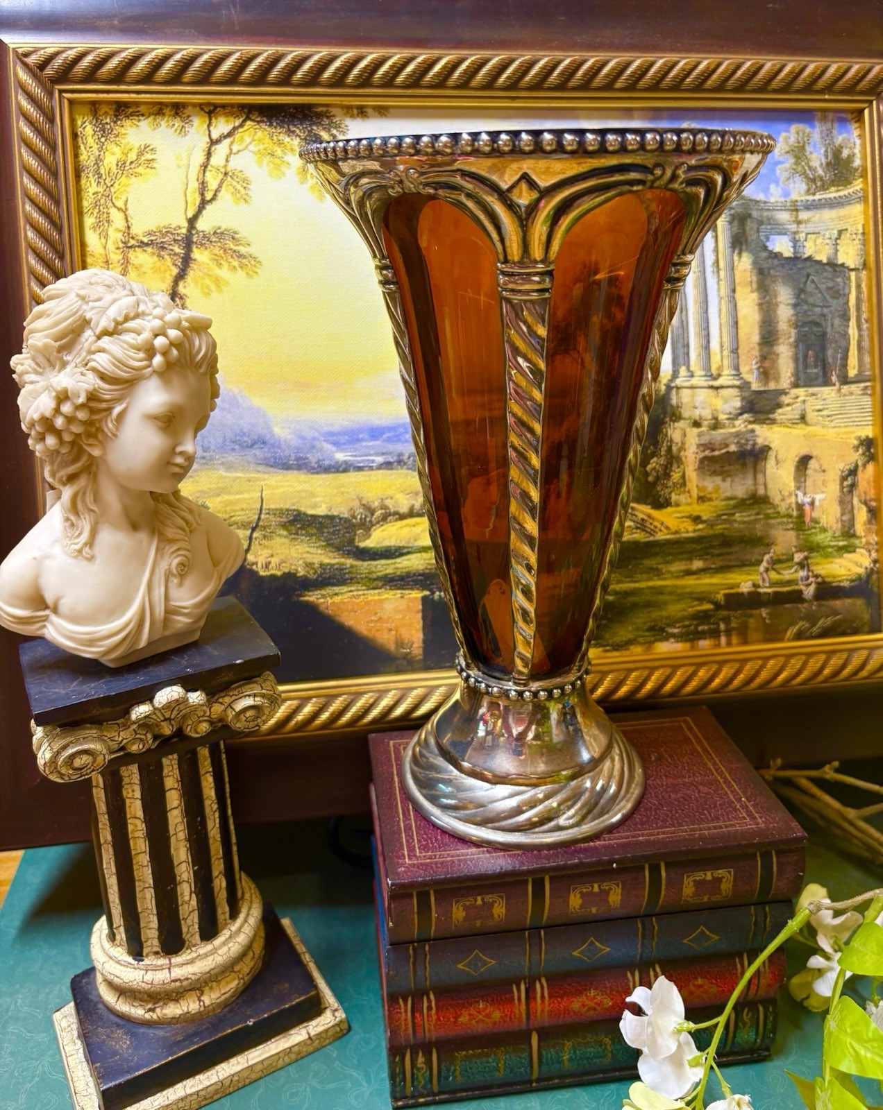 Beautiful Antique Amber Vase Case In Silver.